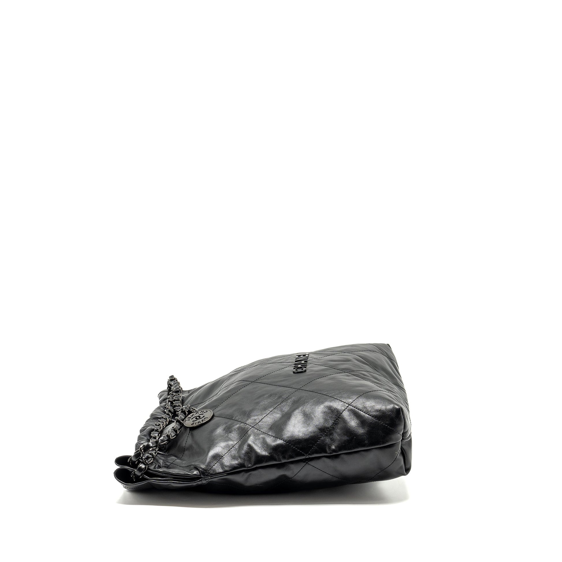 Chanel 22 Calfskin So microchip Black Handbag