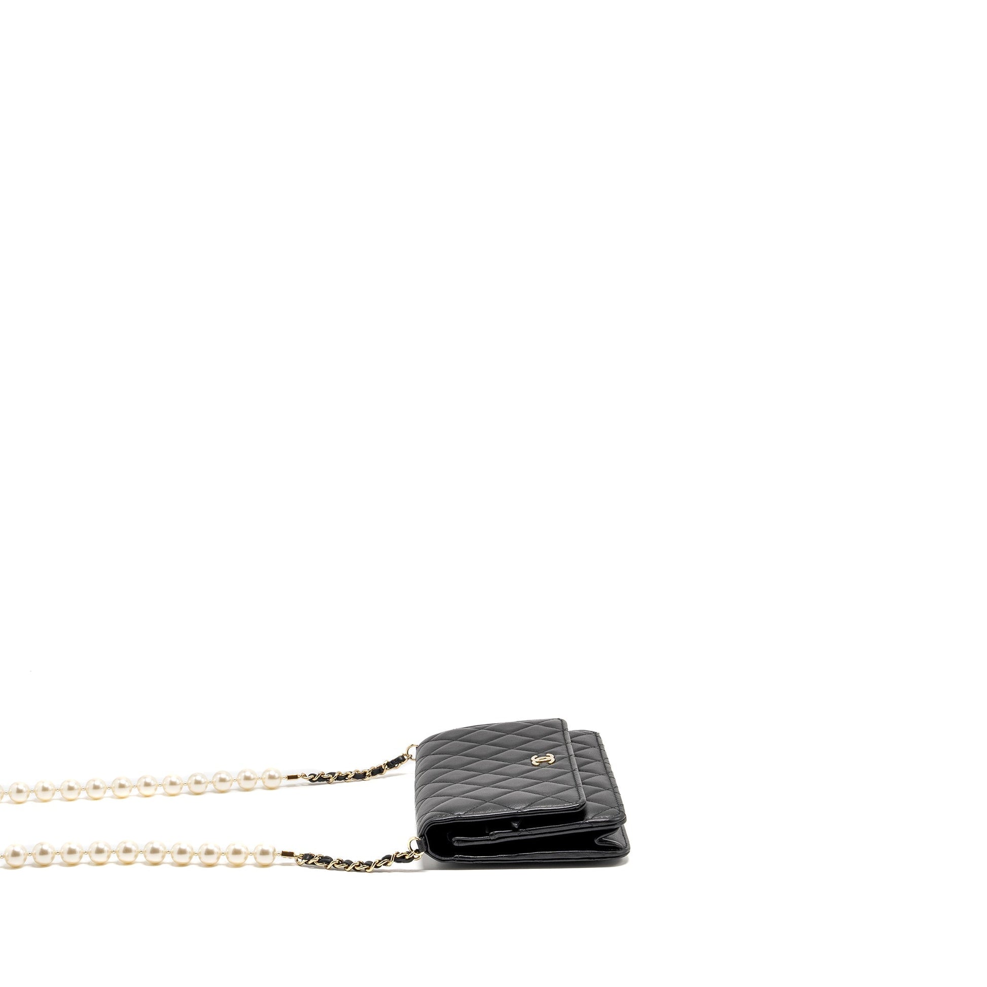 Chanel Pearl On Lambskin LGHW microchip Black Wallet Case