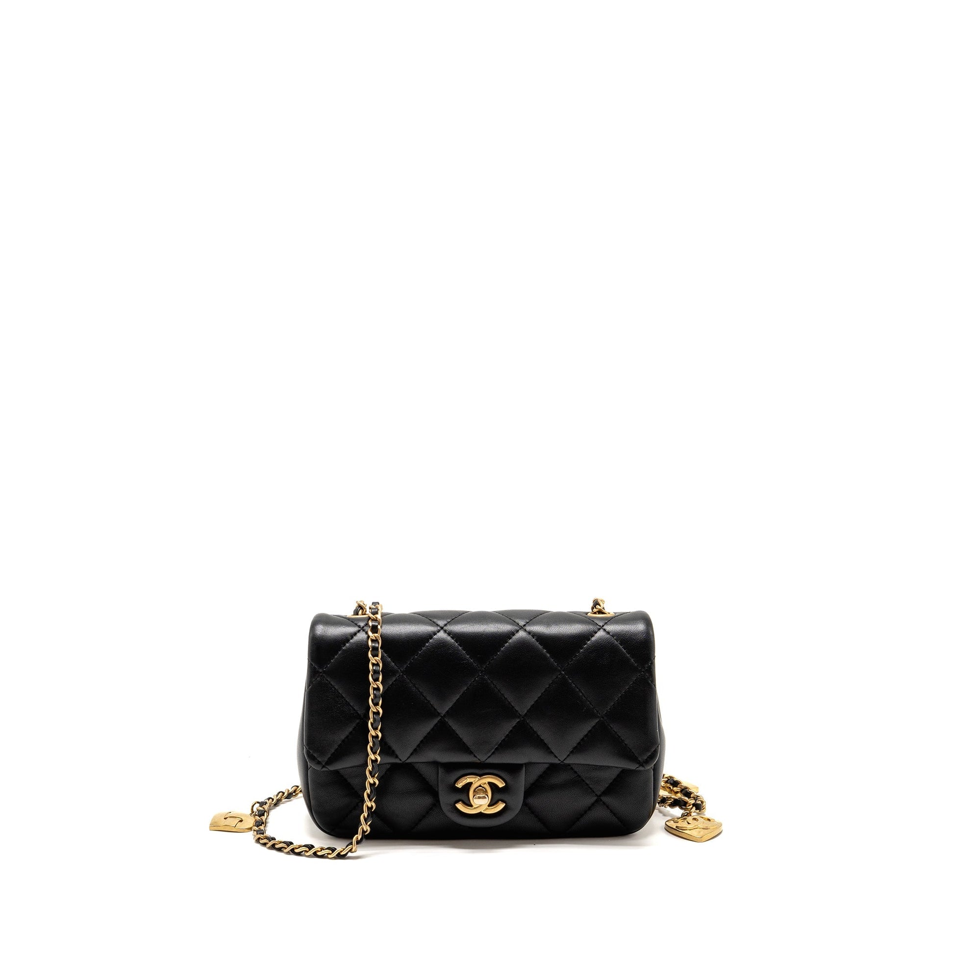 Chanel 22b Heart Flap Lambskin GHW microchip Black Shoulder Bag