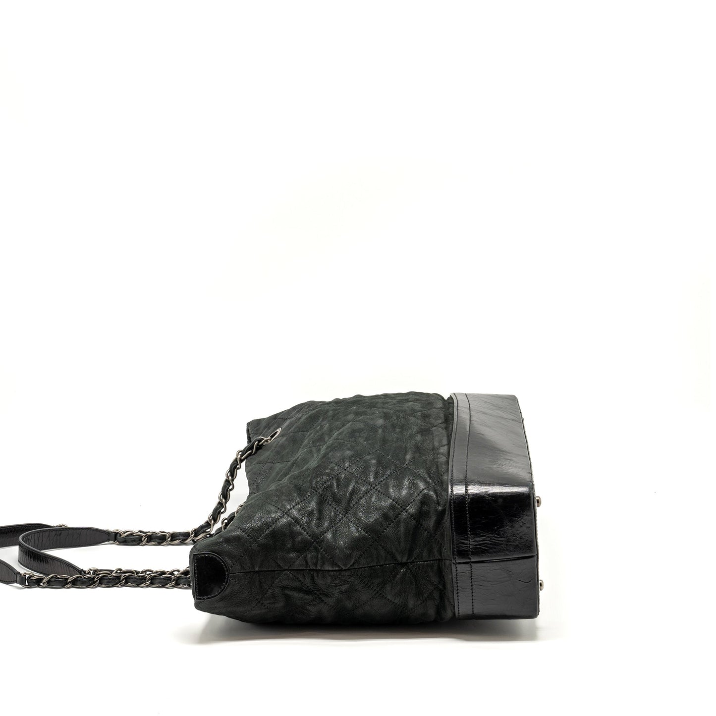 Chanel quilted Calfskin SHW Black Leather Shoulder Bag