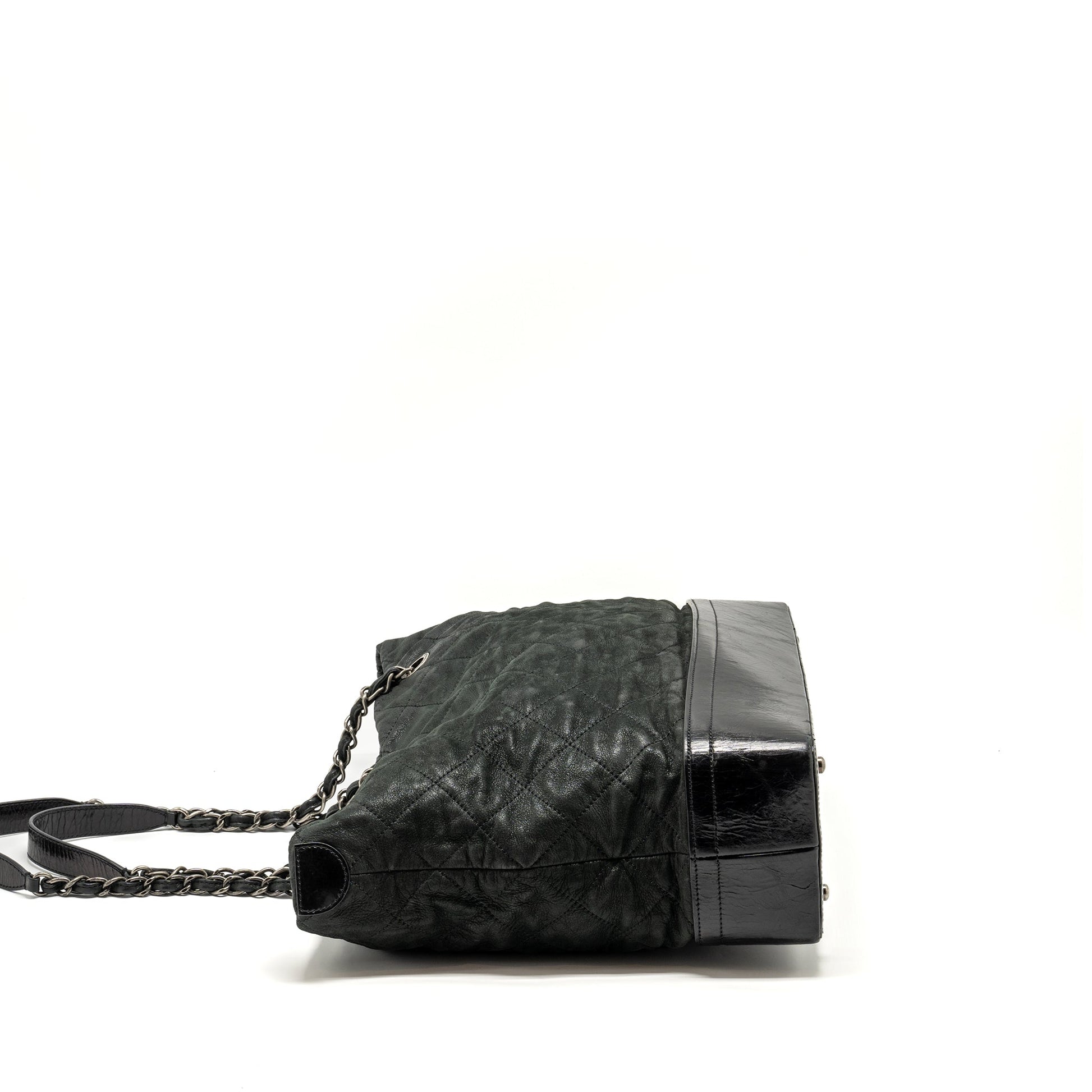 Chanel quilted Calfskin SHW Black Leather Shoulder Bag