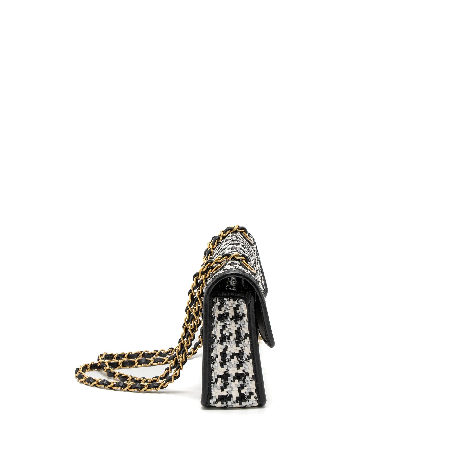 Chanel 23C Houndstooth Weaving Flap Tweed Lambskin Black White Shoulder Bag