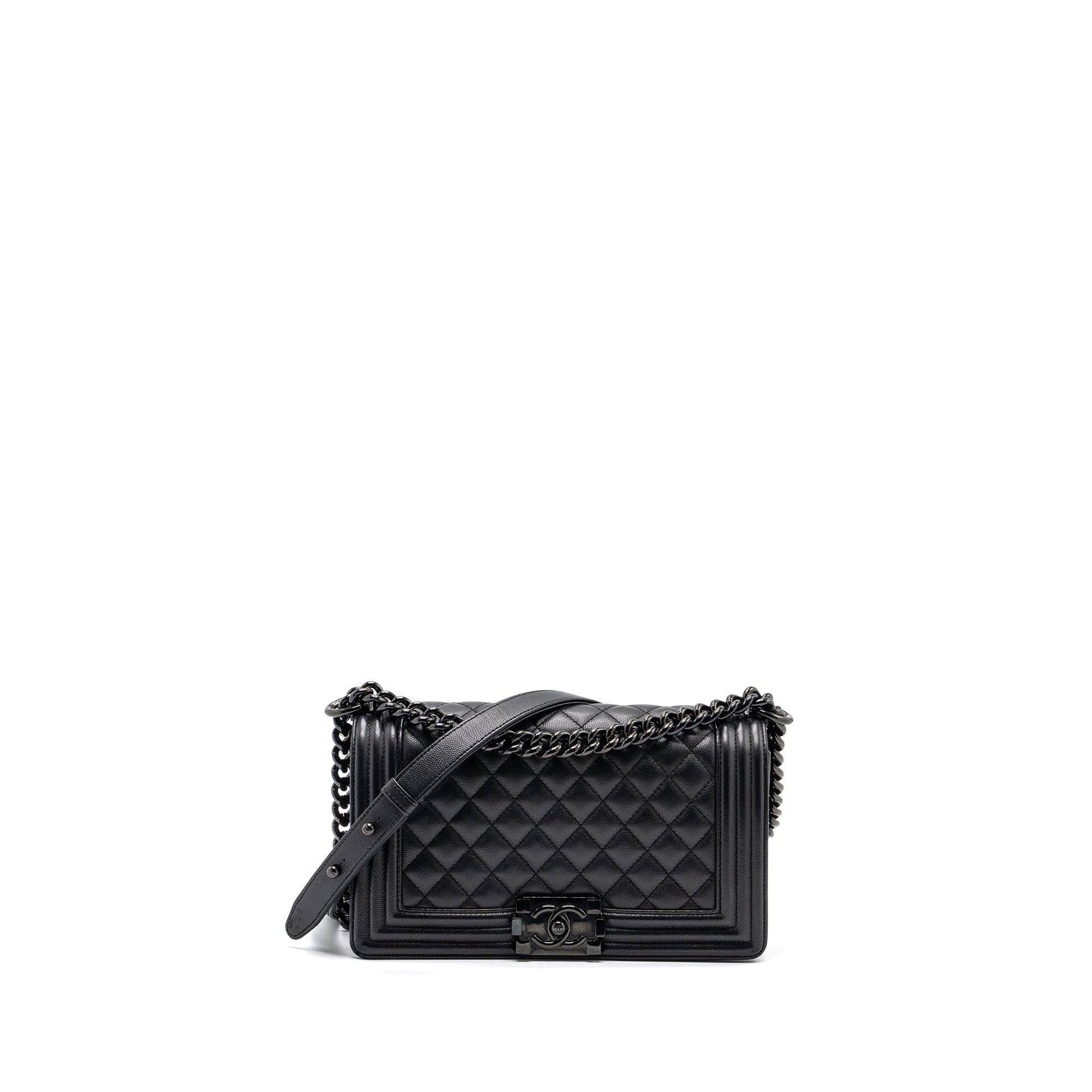 Chanel boy caviar so hardware Black Handbag
