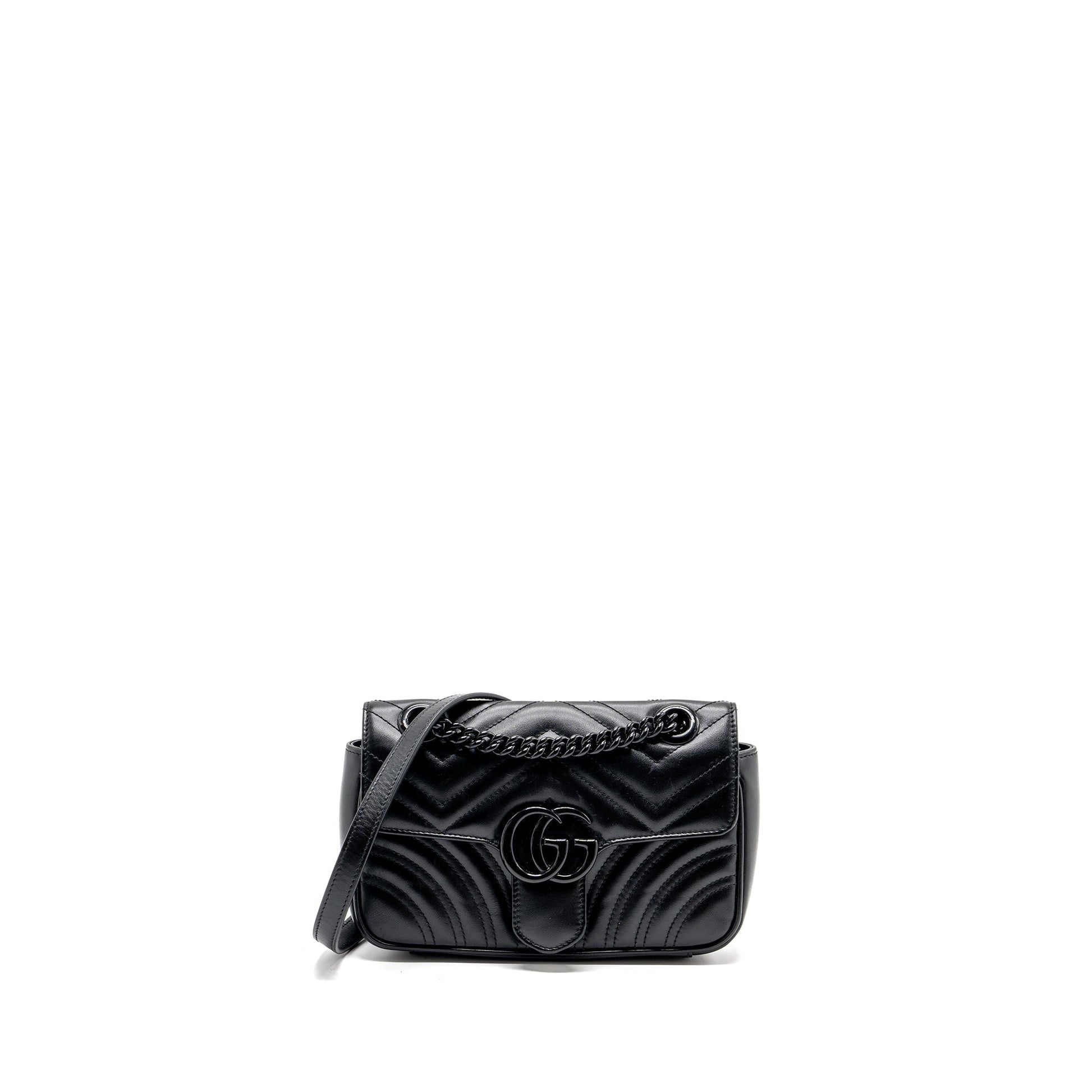 Gucci Marmont Calfskin With Hardware Handbag Black Mini Travel Bag