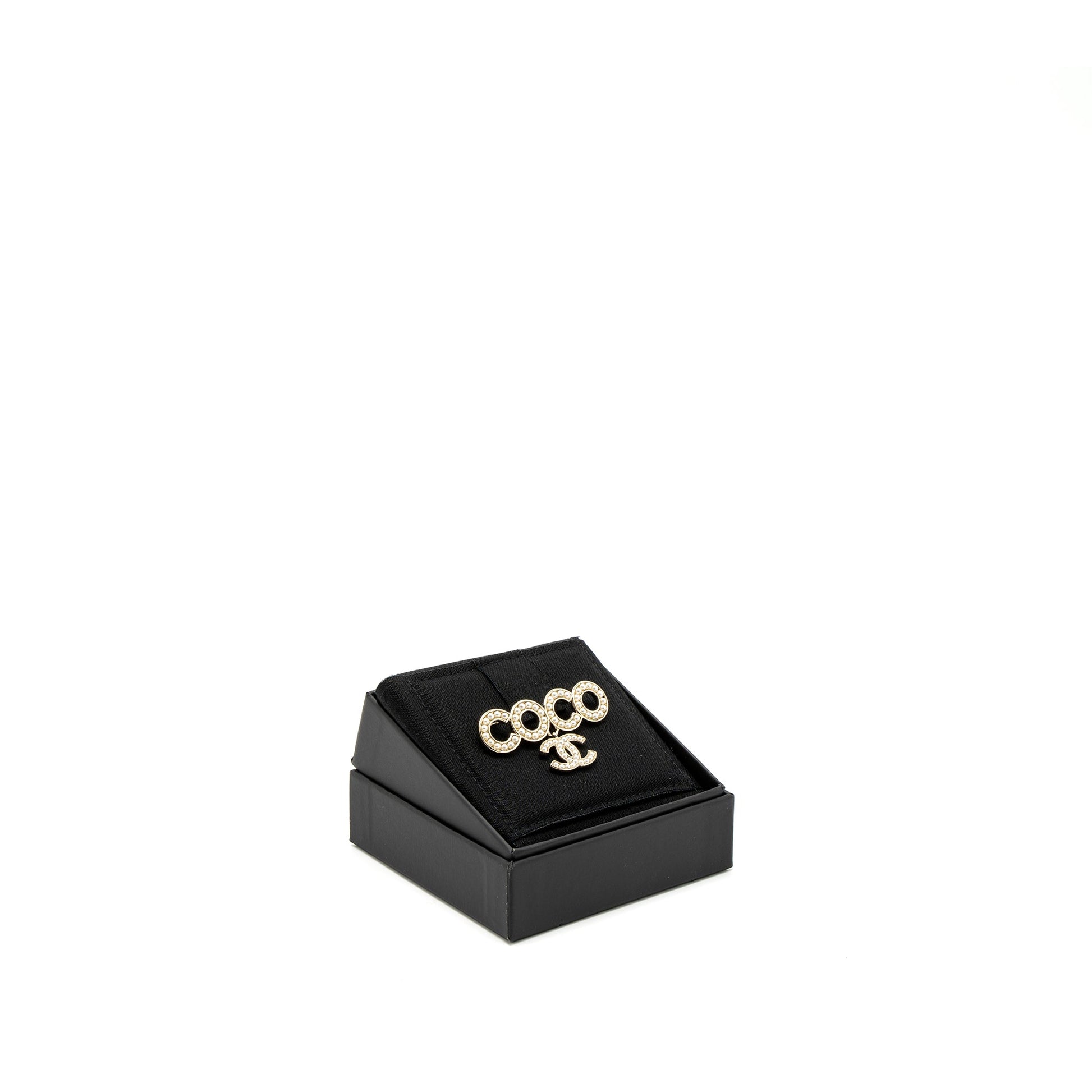Chanel Coco Logo Brooch Pearl Light Tone Gold Handbag