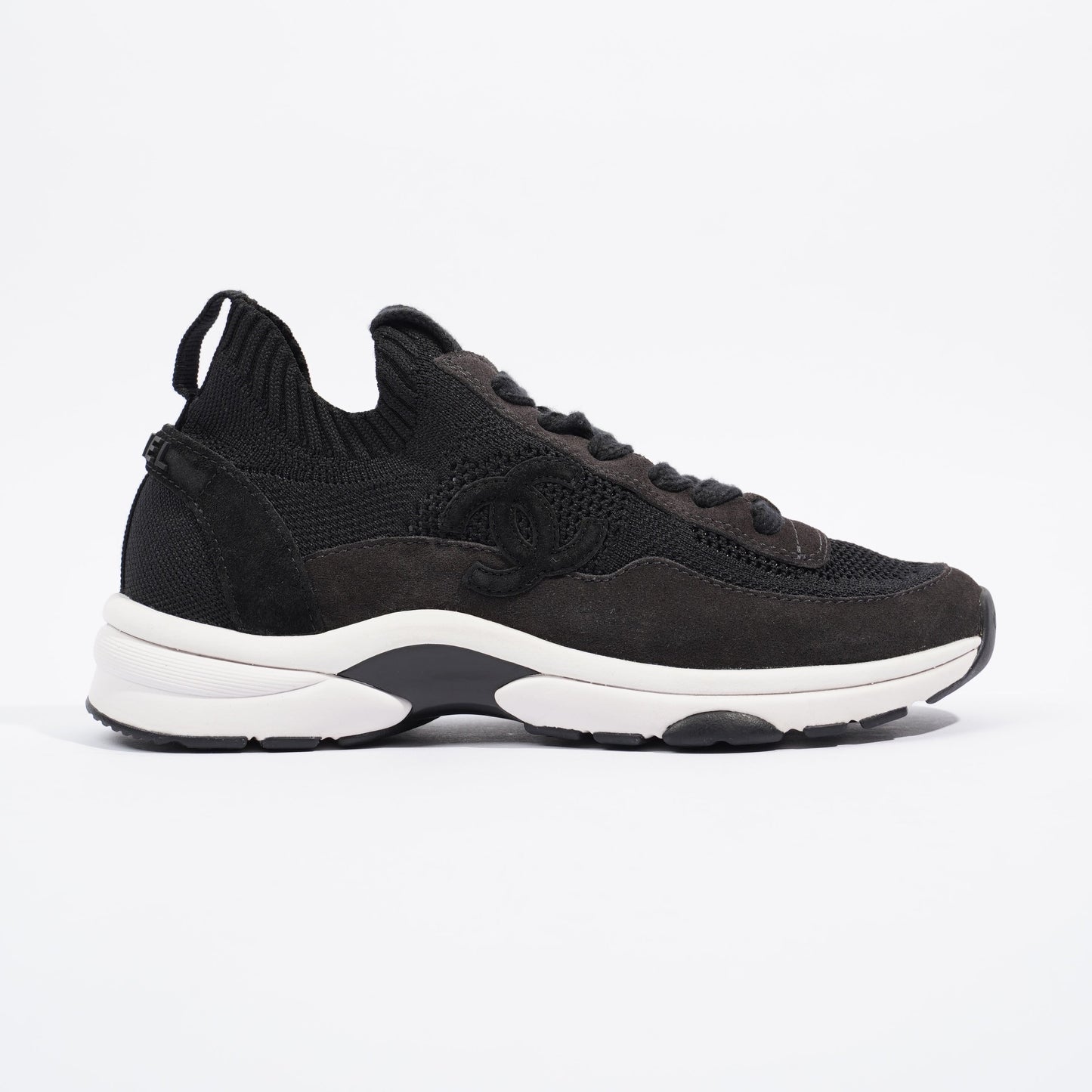 Chanel CC Knit Sneaker Black   White EU 37   UK 4