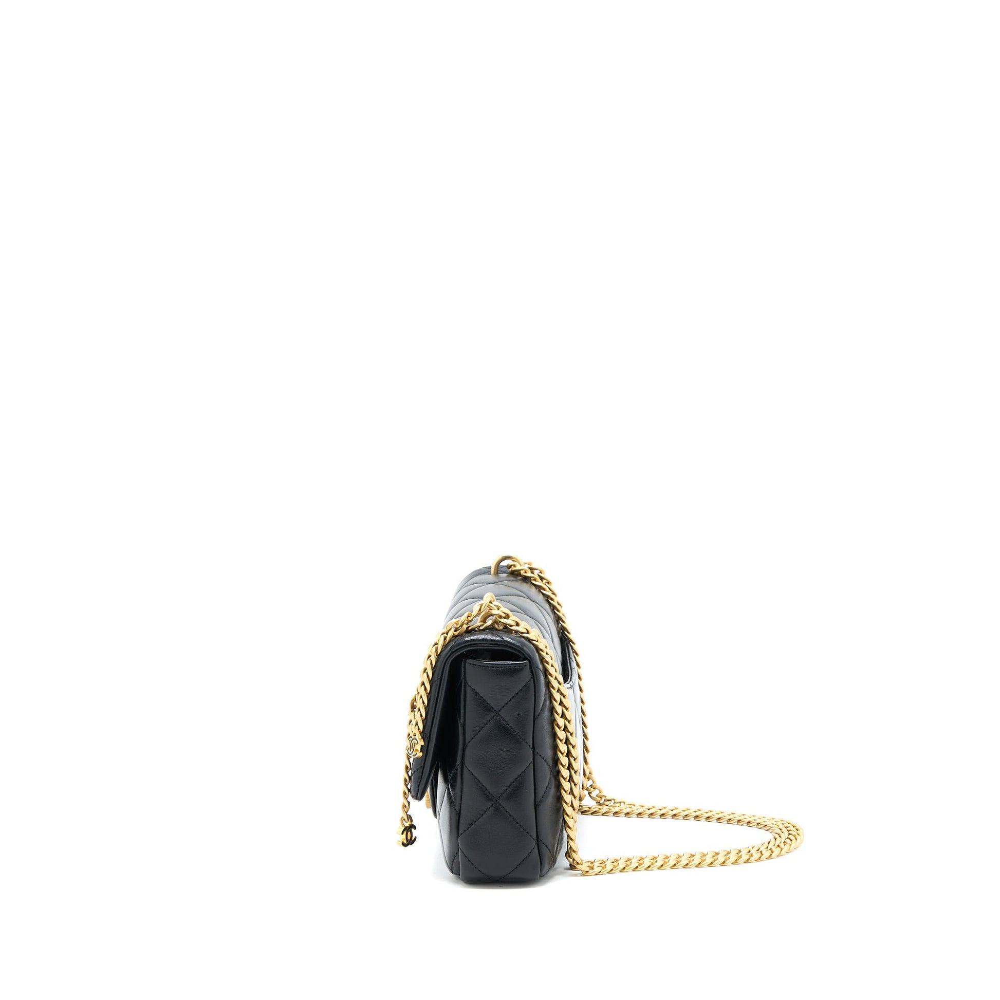 Chanel 22P Enemal Flap Lambskin GHW Microchip Black Shoulder Bag