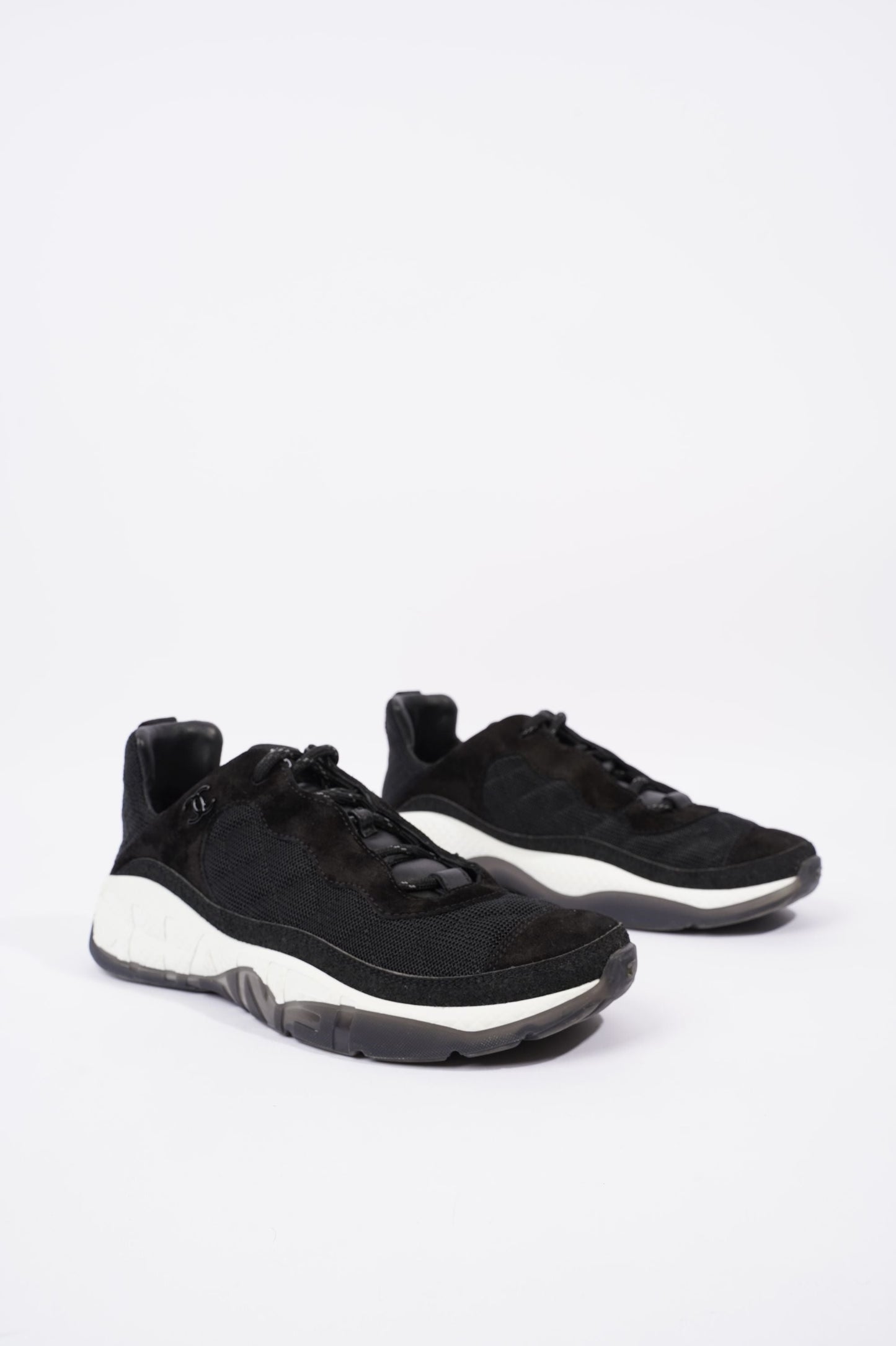 Chanel CC Logo Runners Black   White EU 40.5   UK 7.5