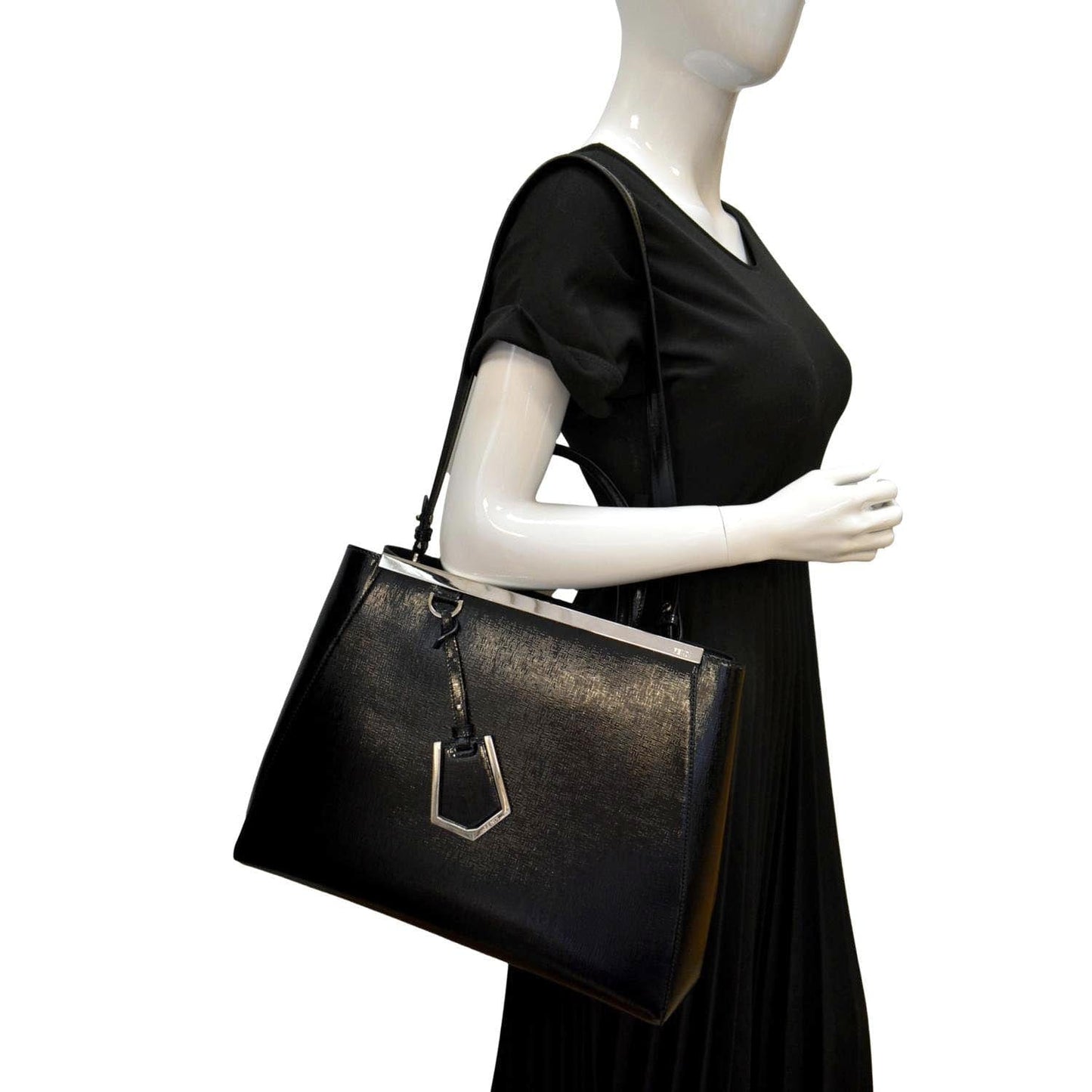 Fendi Jours Shoulder Bag Leather Patent Black