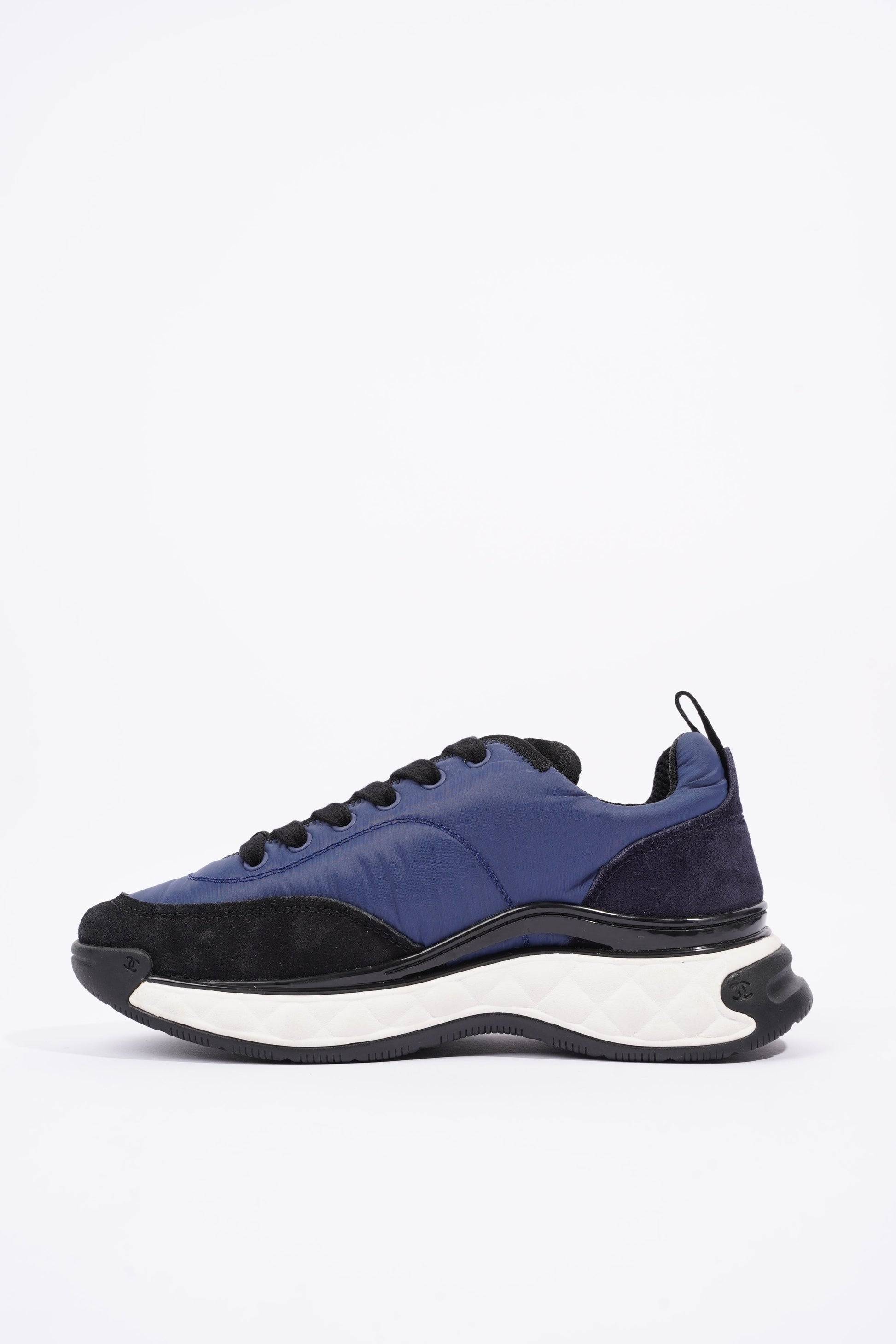 Chanel CC Logo Navy   Black EU 37   UK 4