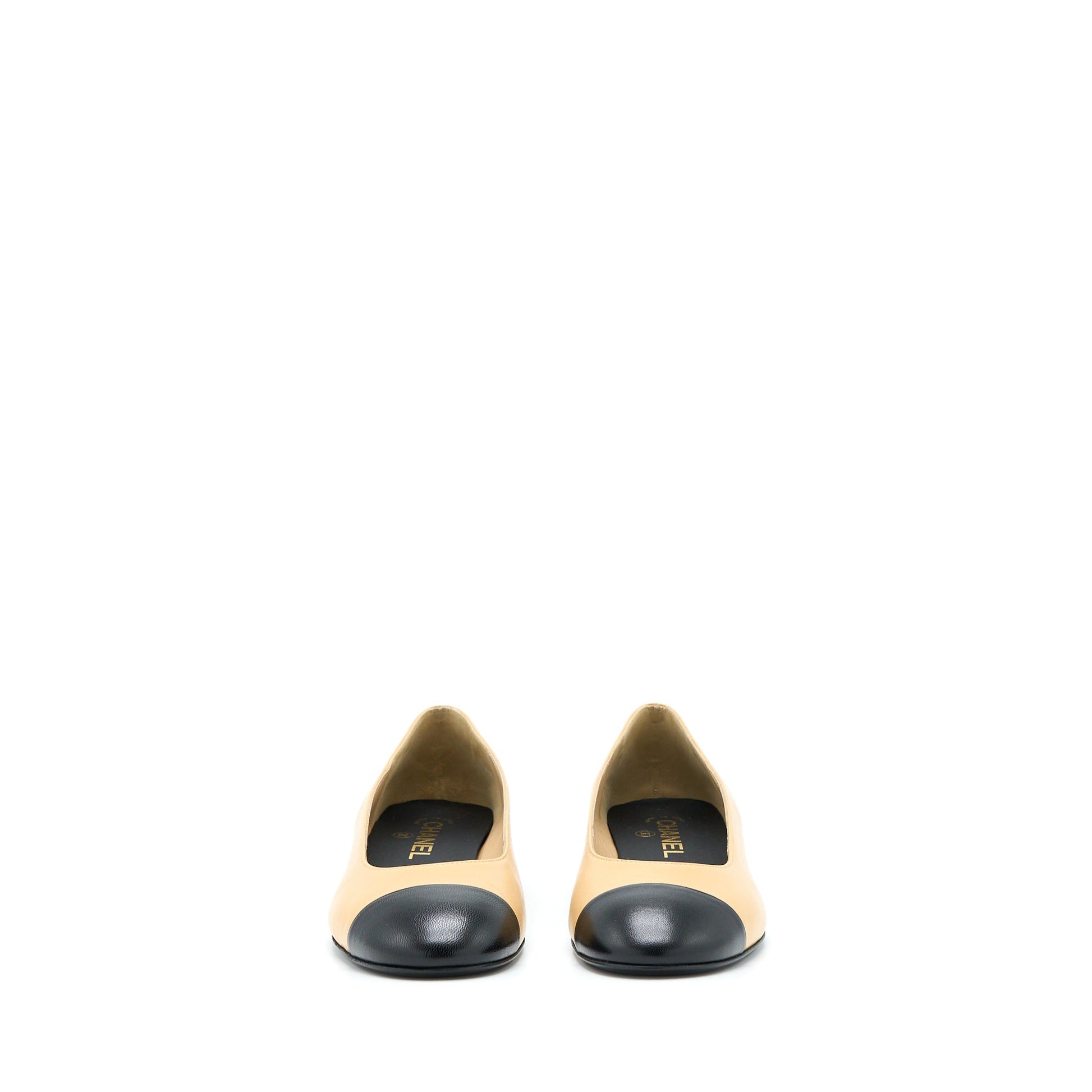 Chanel lack Black Beige Shoes