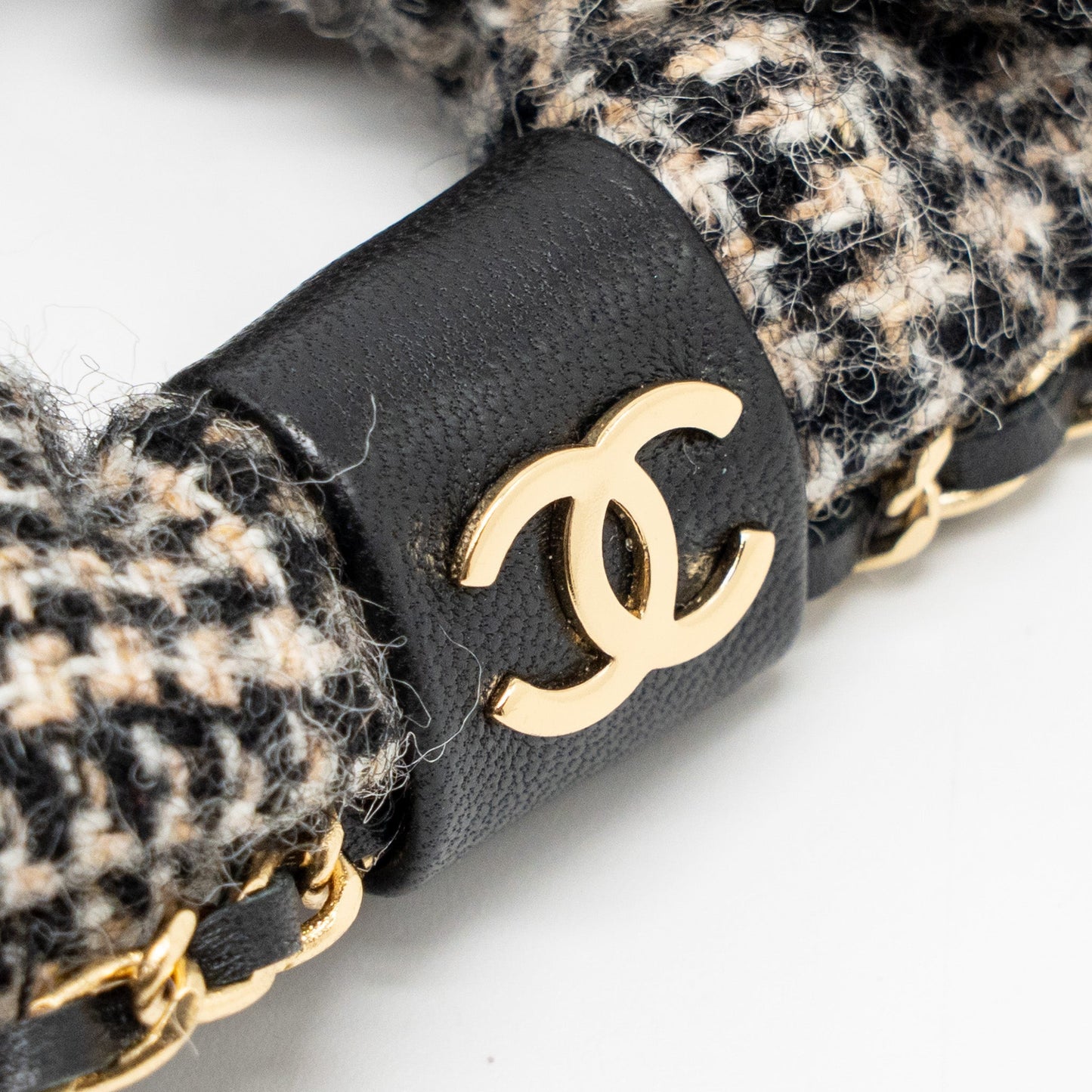 Chanel 22k Hair Tie Tweed detail Scrunchie Black Beige Leather Handbag