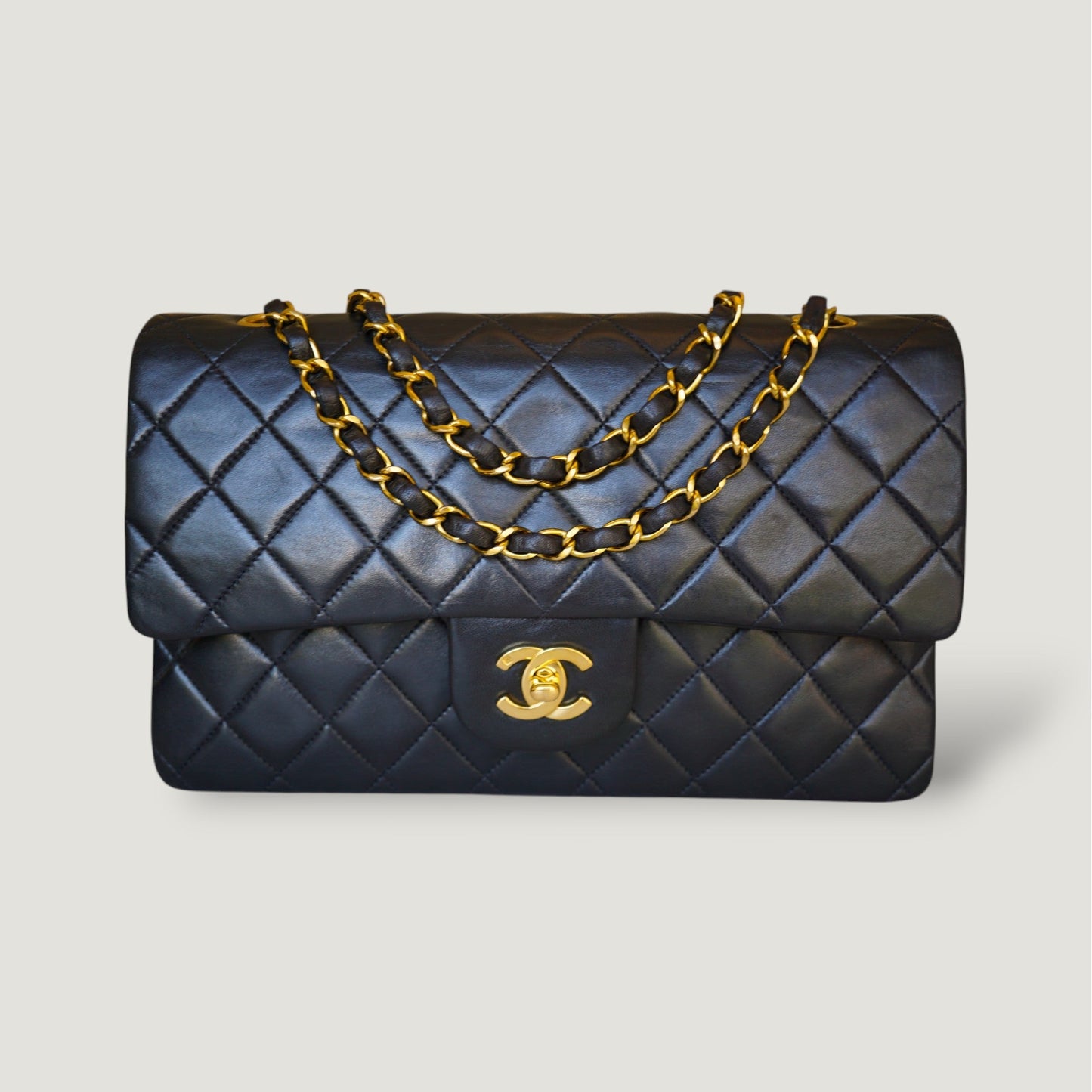 CHANEL CLASSIC MEDIUM BAG