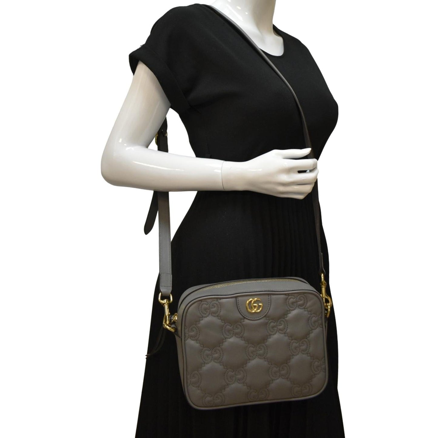 Gucci Crossbody Bag Dusty Grey Leather Matelasse