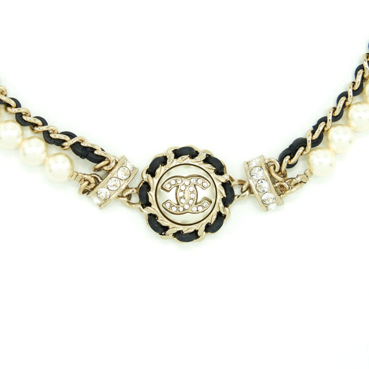 Chanel 21K Pearl Choker Light Tone Gold Handbag