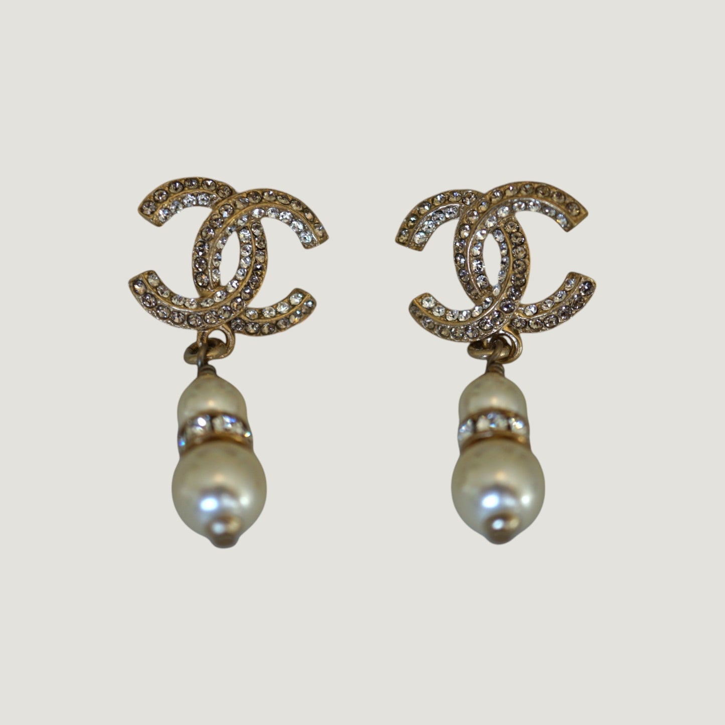 CHANEL EARRINGS | PEARLS