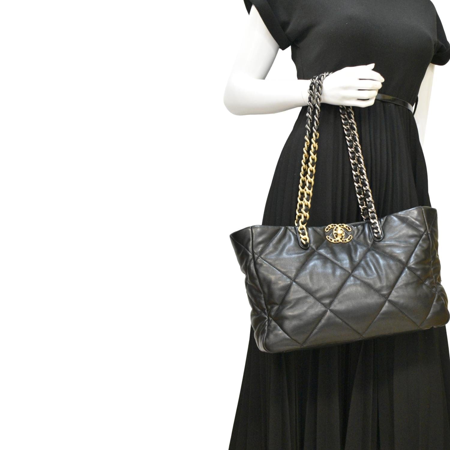 Chanel 19 East West Quilted Shopping Leather Black Travel Bag
