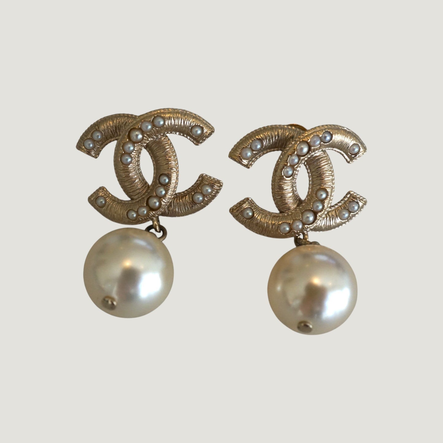 CHANEL EARRINGS | PEARLS