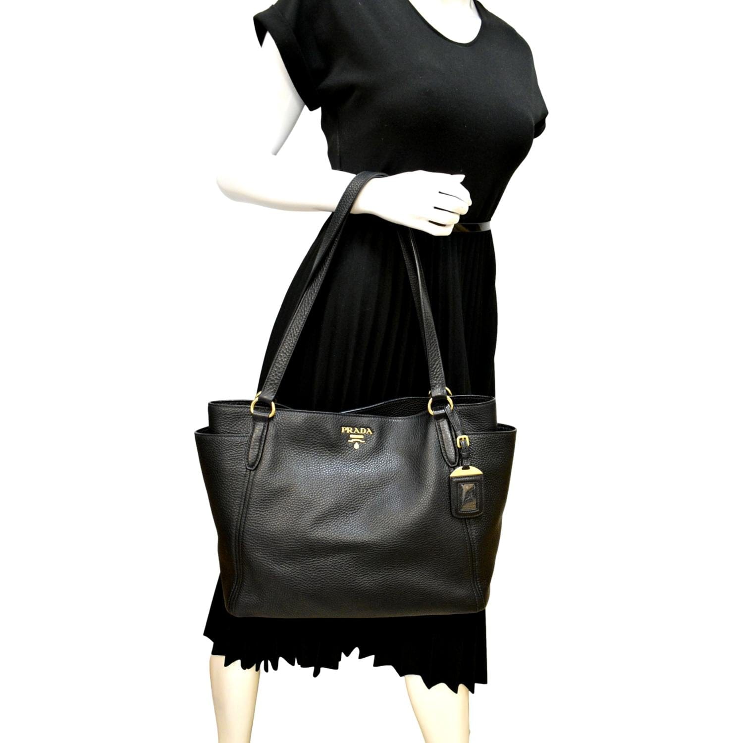 Vitello Daino Side Pocket Tote Shoulder Bag Leather Black