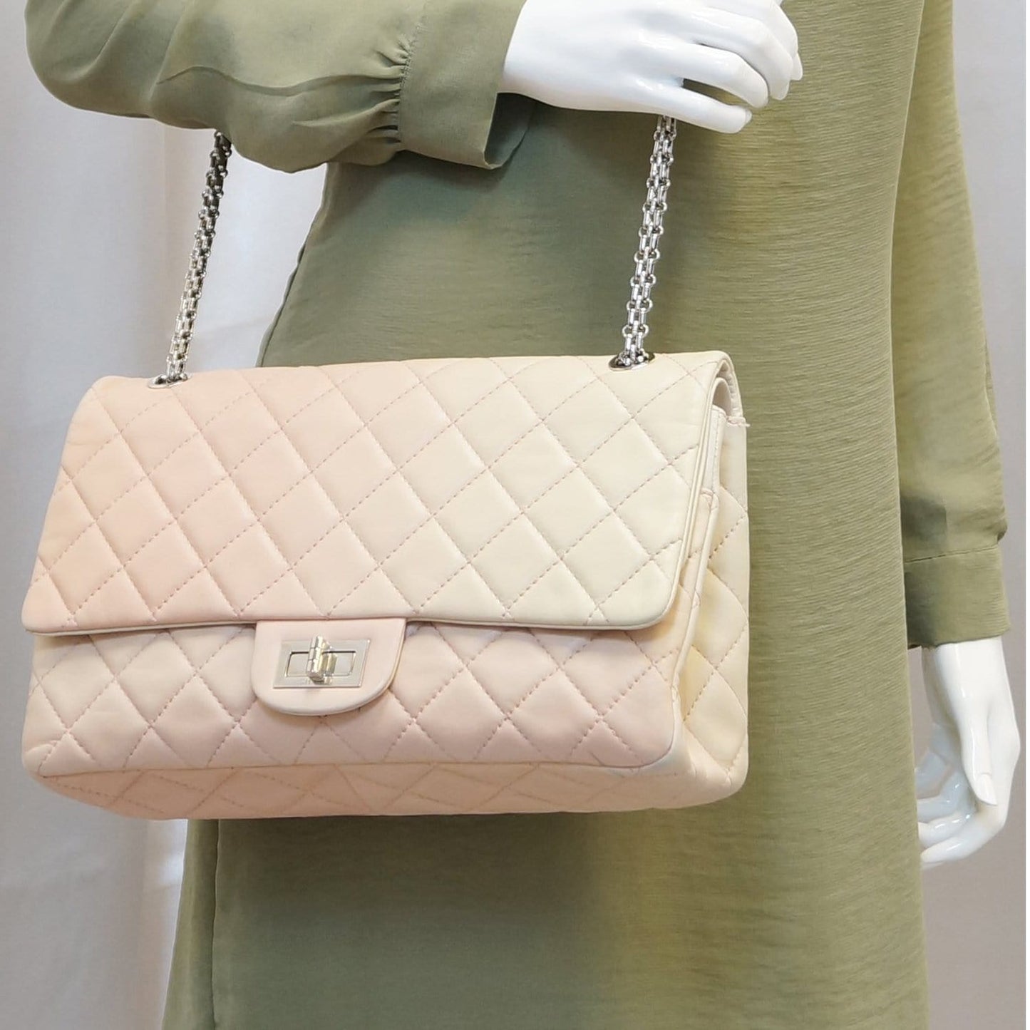 Chanel Reissue Ombre Lambskin Pink Travel Bag