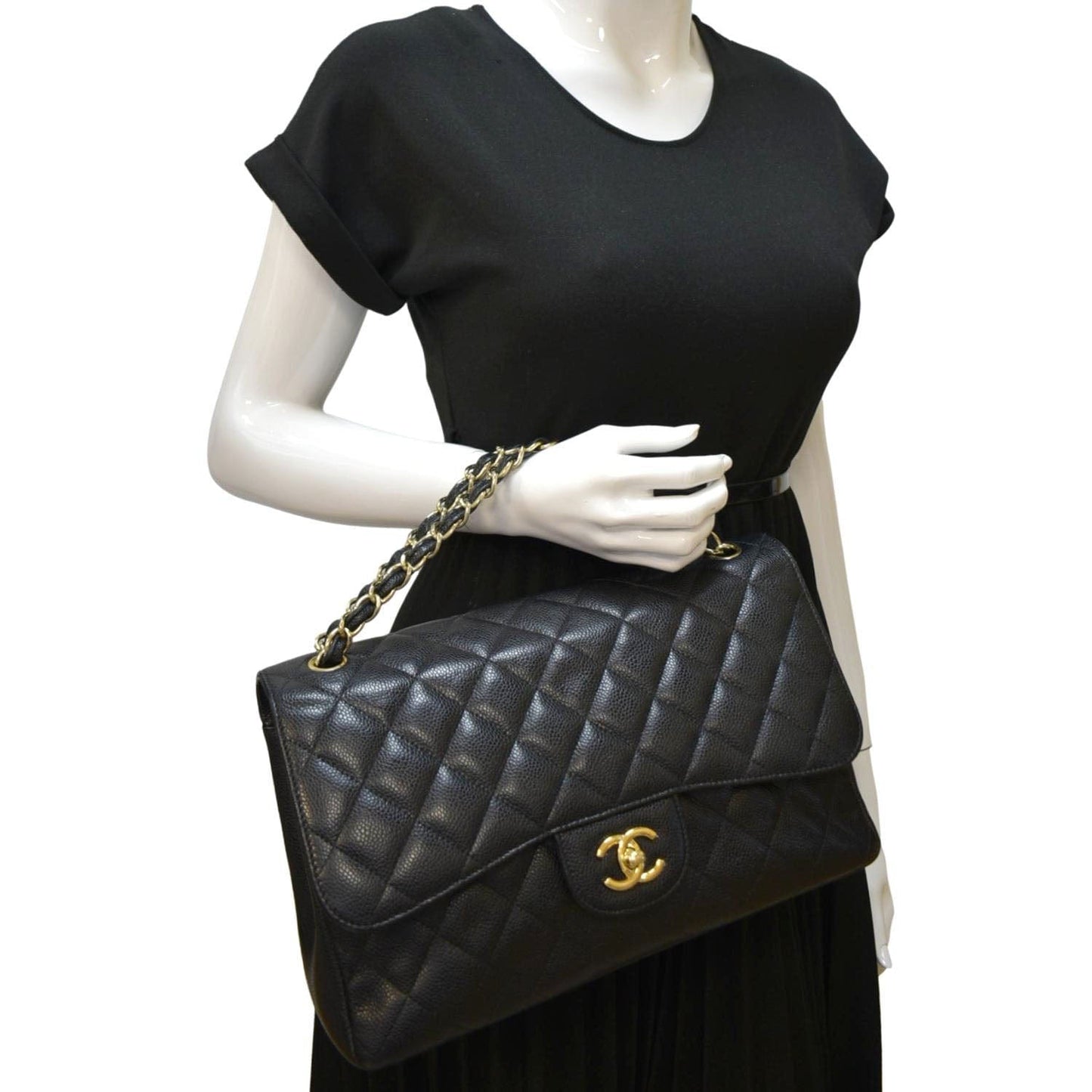 Chanel Classic Jumbo Double Flap Quilted Leather Black Travel Bag Double Flap