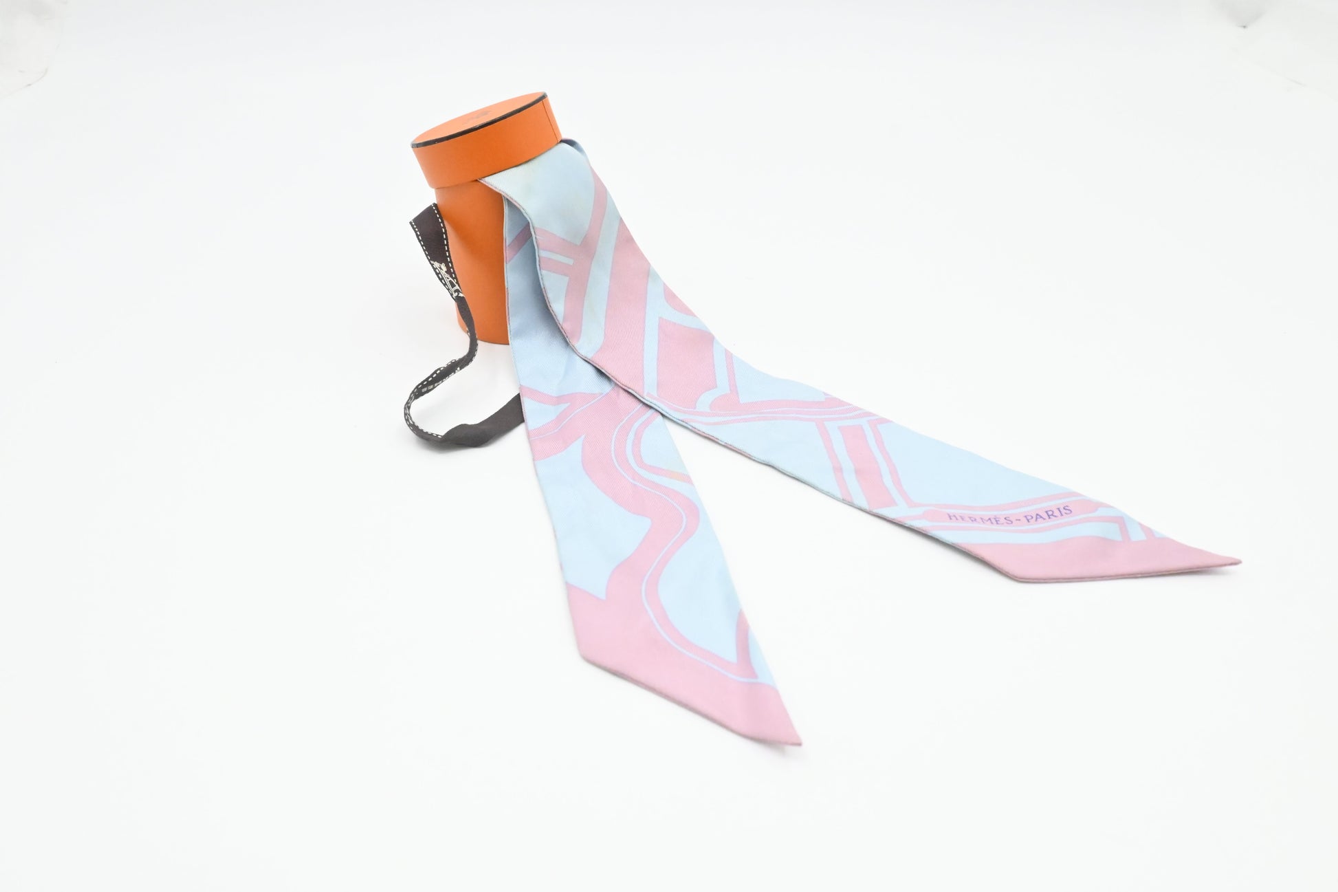 Hermes 'Les Coupes Tattoo' Twilly In Pale And Blue Pink Travel Bag