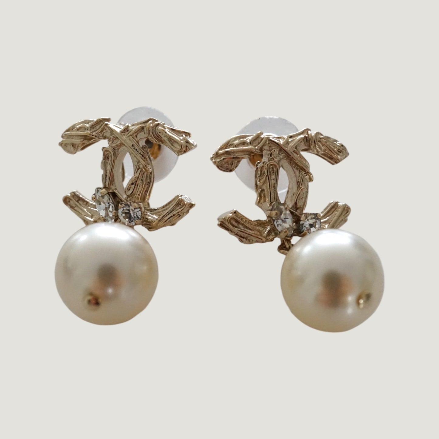 CHANEL EARRINGS | PEARLS