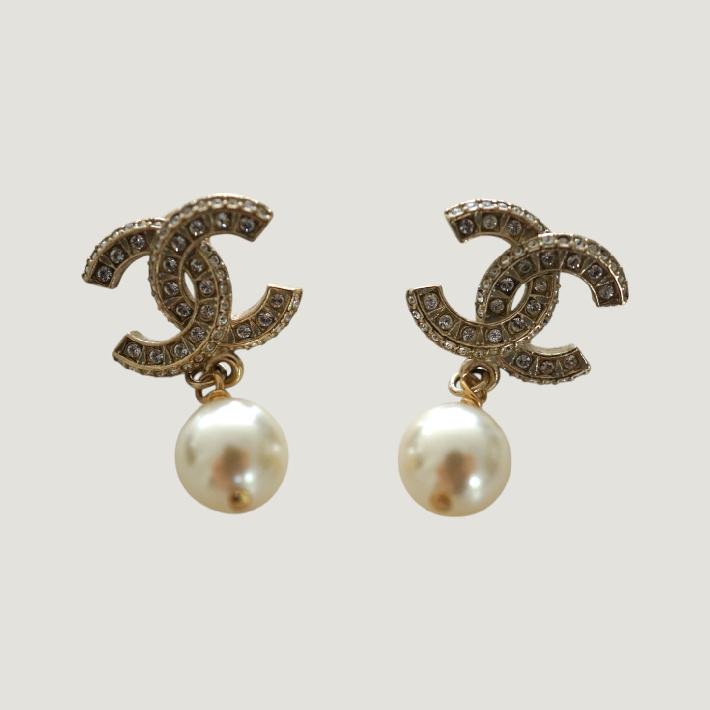 CHANEL EARRINGS | PEARLS
