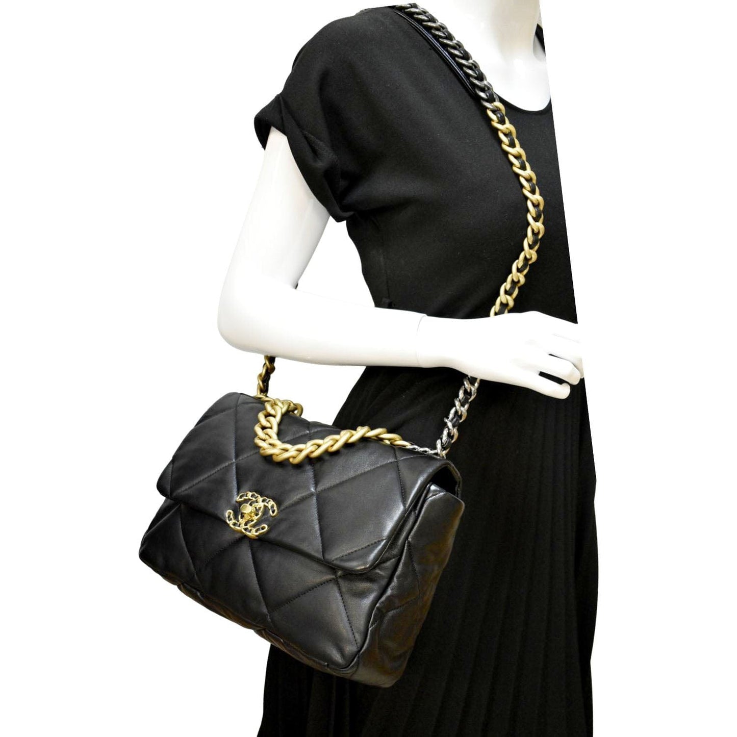 Chanel 19 Flap Quilted Leather Lambskin Black Travel Bag Bag 3