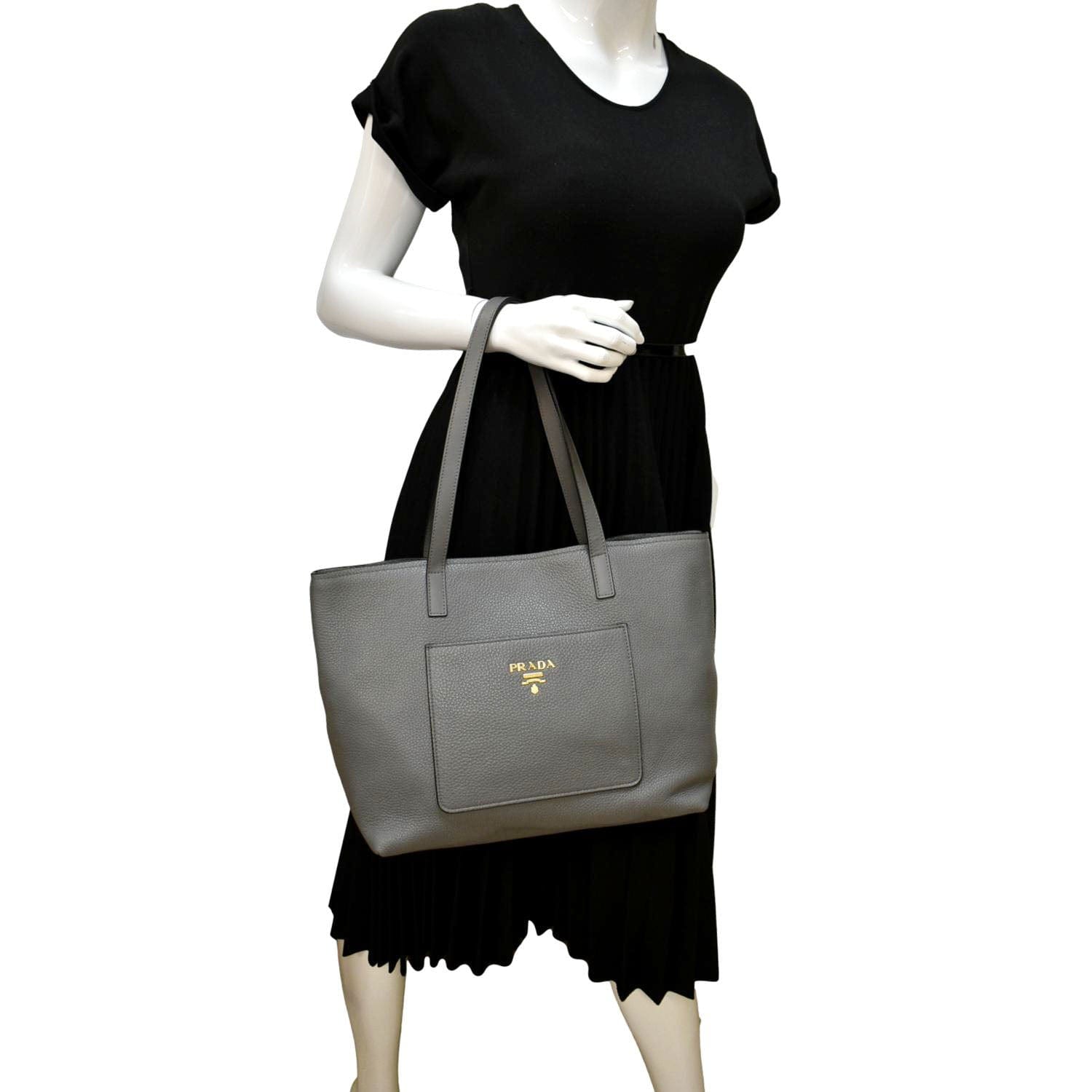 Vitello Daino Tote Bag Dark Grey Leather