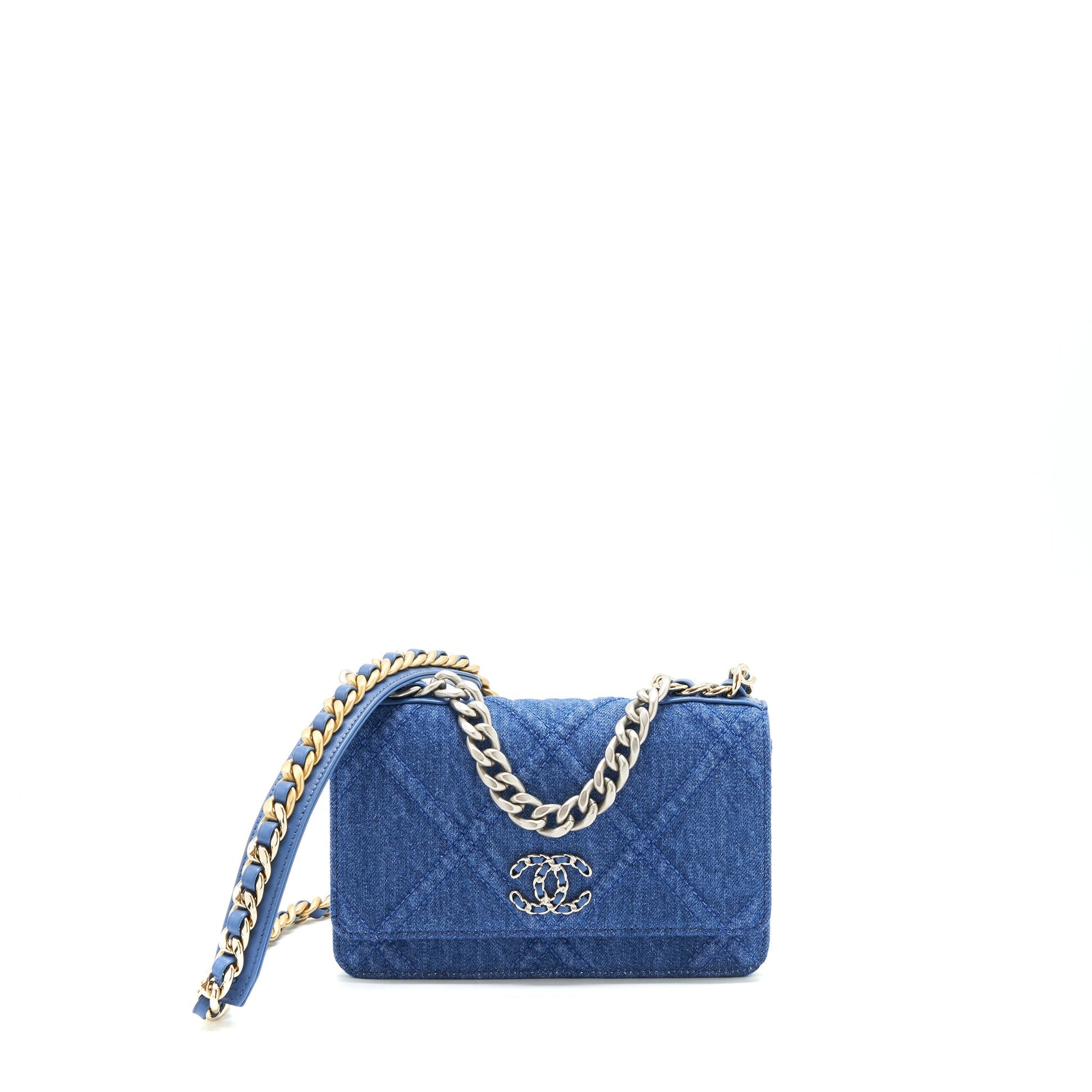Chanel 22P Denim 19 on Wallet Case