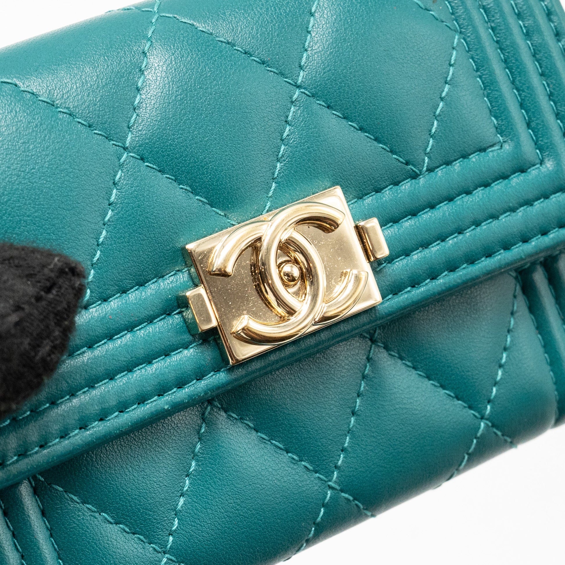 Chanel Boy Flap Card Holder Lambskin LGHW Green Wallet Case
