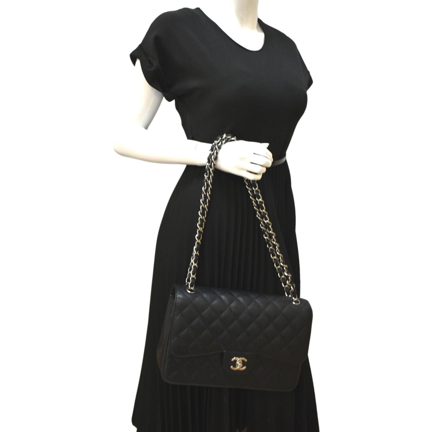 Chanel Classic Jumbo Double Flap Quilted Leather Black Travel Bag Flap Jumbo