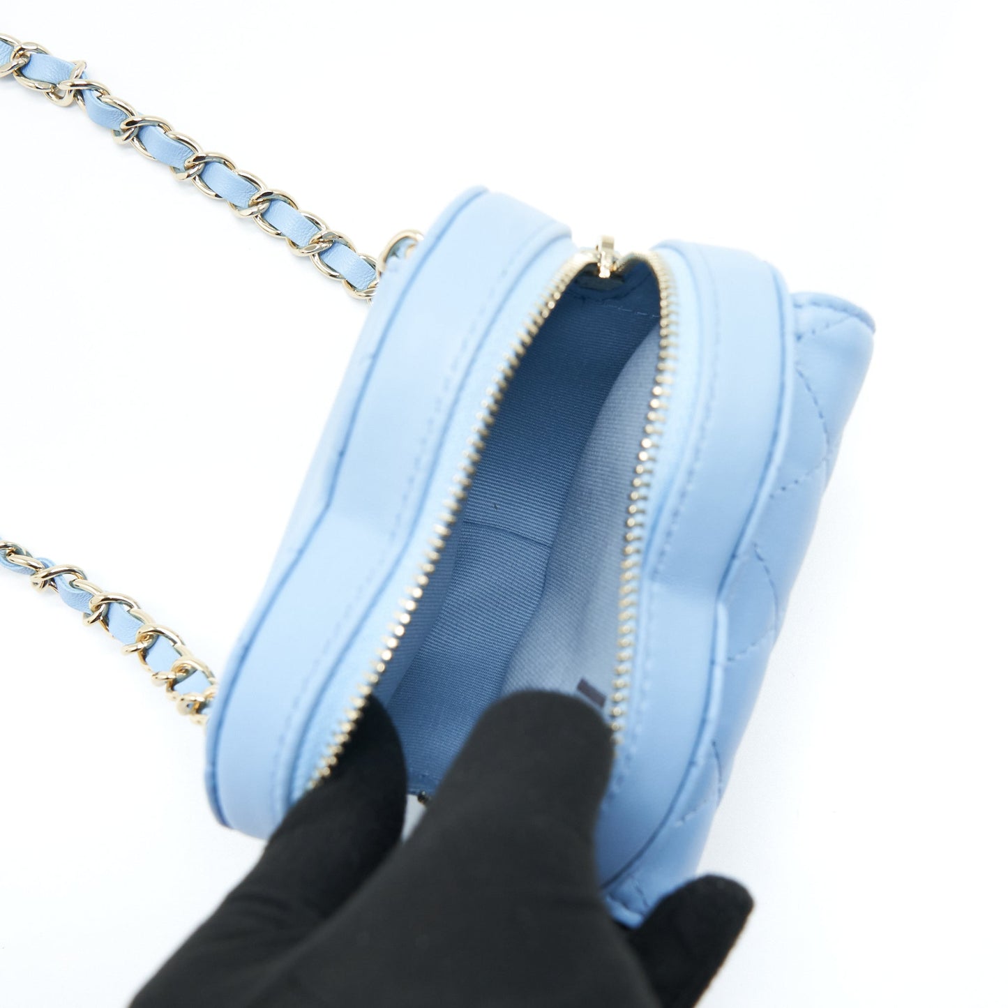 Chanel 22S Heart Belt Lambskin Light LGHW Blue