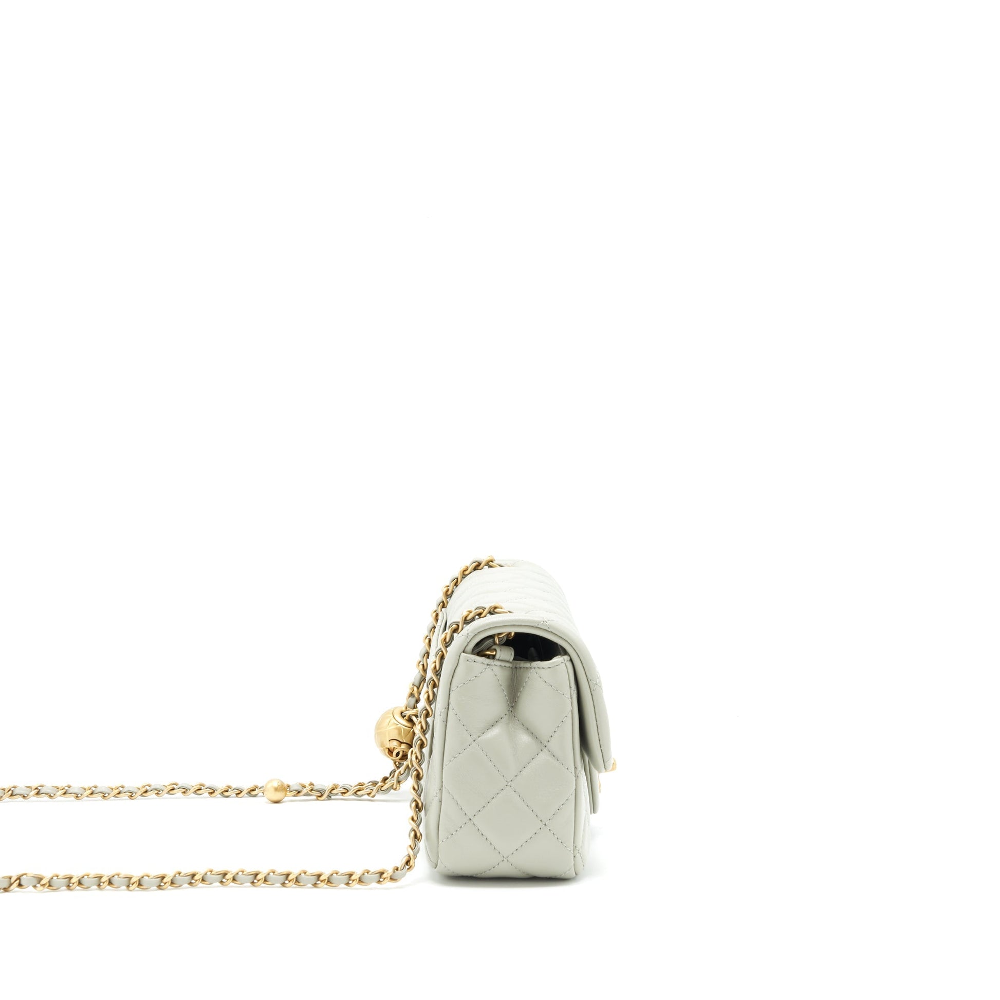 Chanel 22C light Pearl Crush Flap Lambskin Grey Shoulder Bag