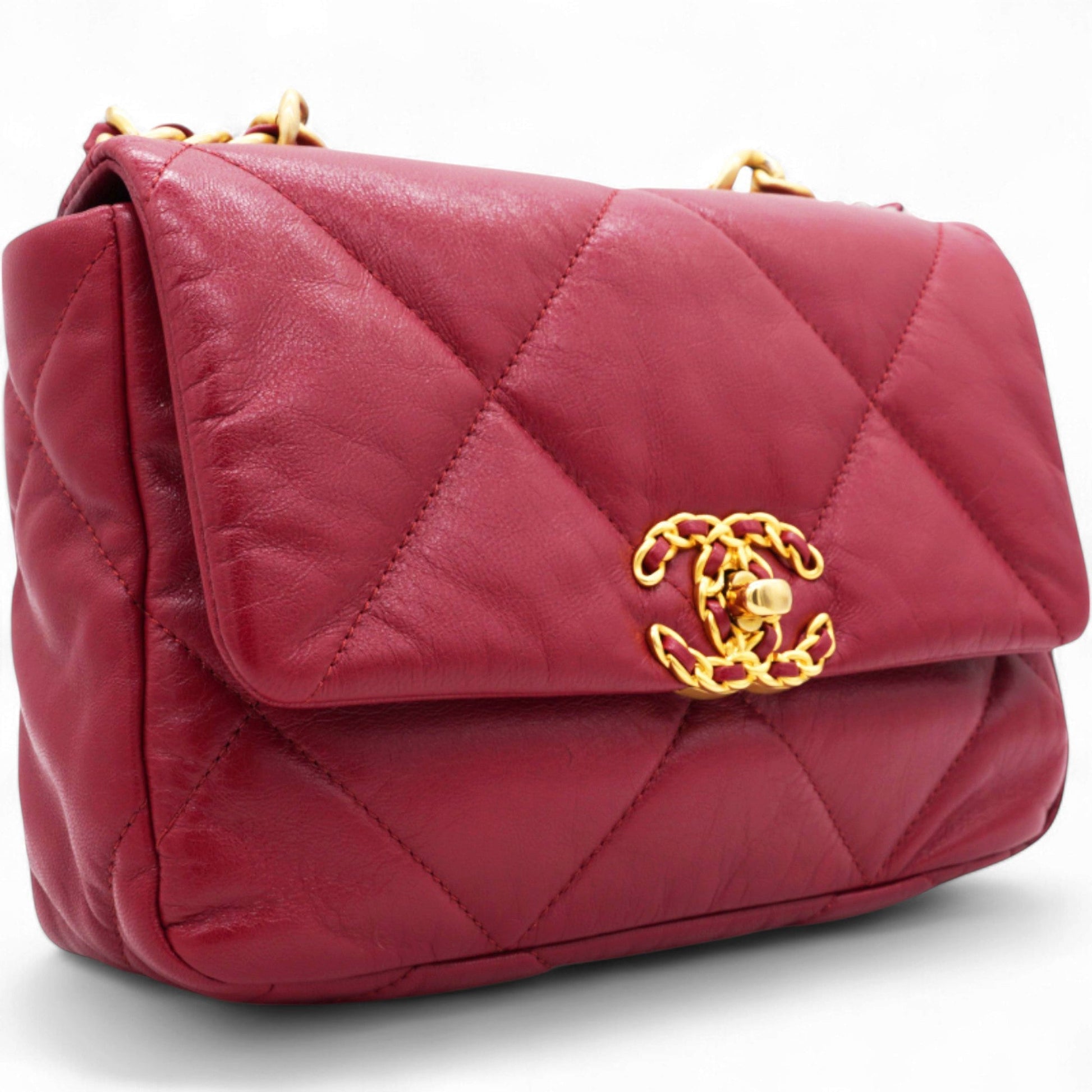 Lambskin Quilted Medium Chanel 19 Flap Red