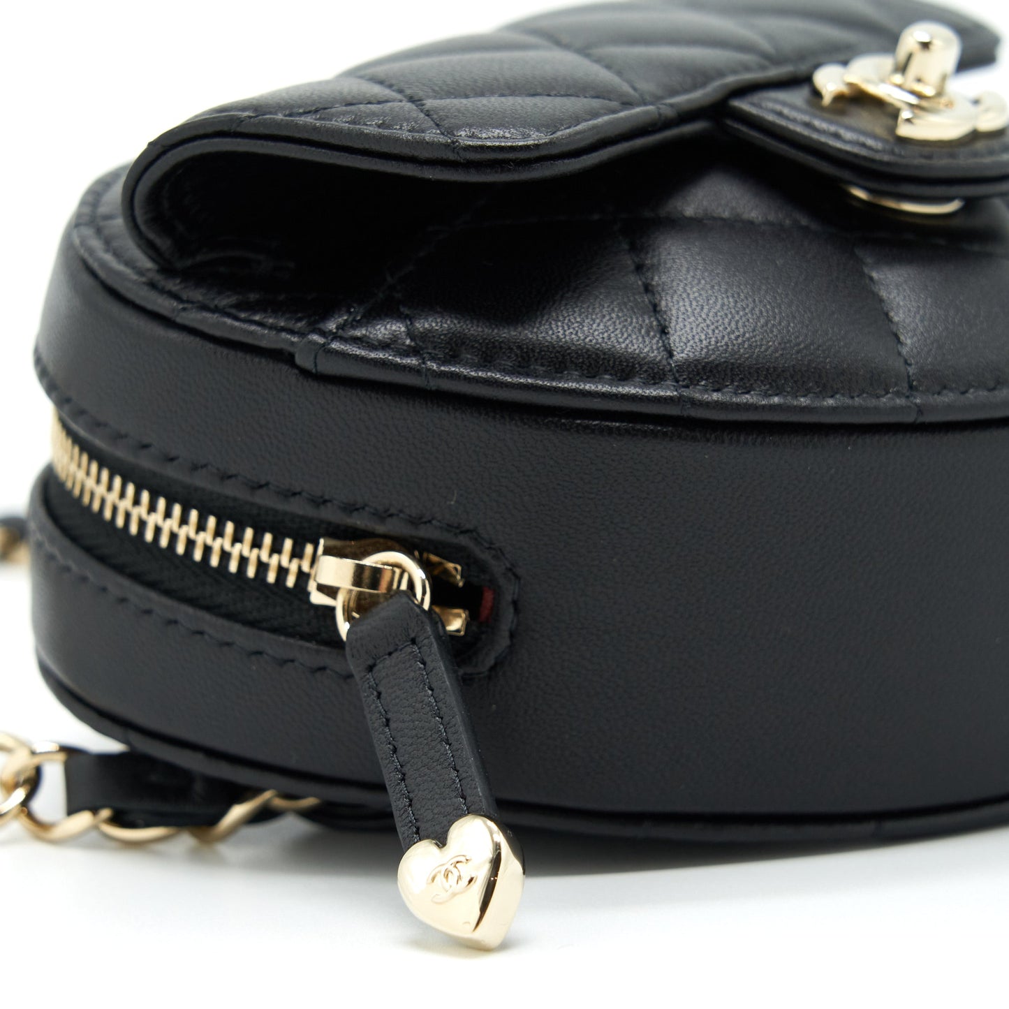 Chanel 22S Heart Belt Lambskin LGHW Black Lghw 2