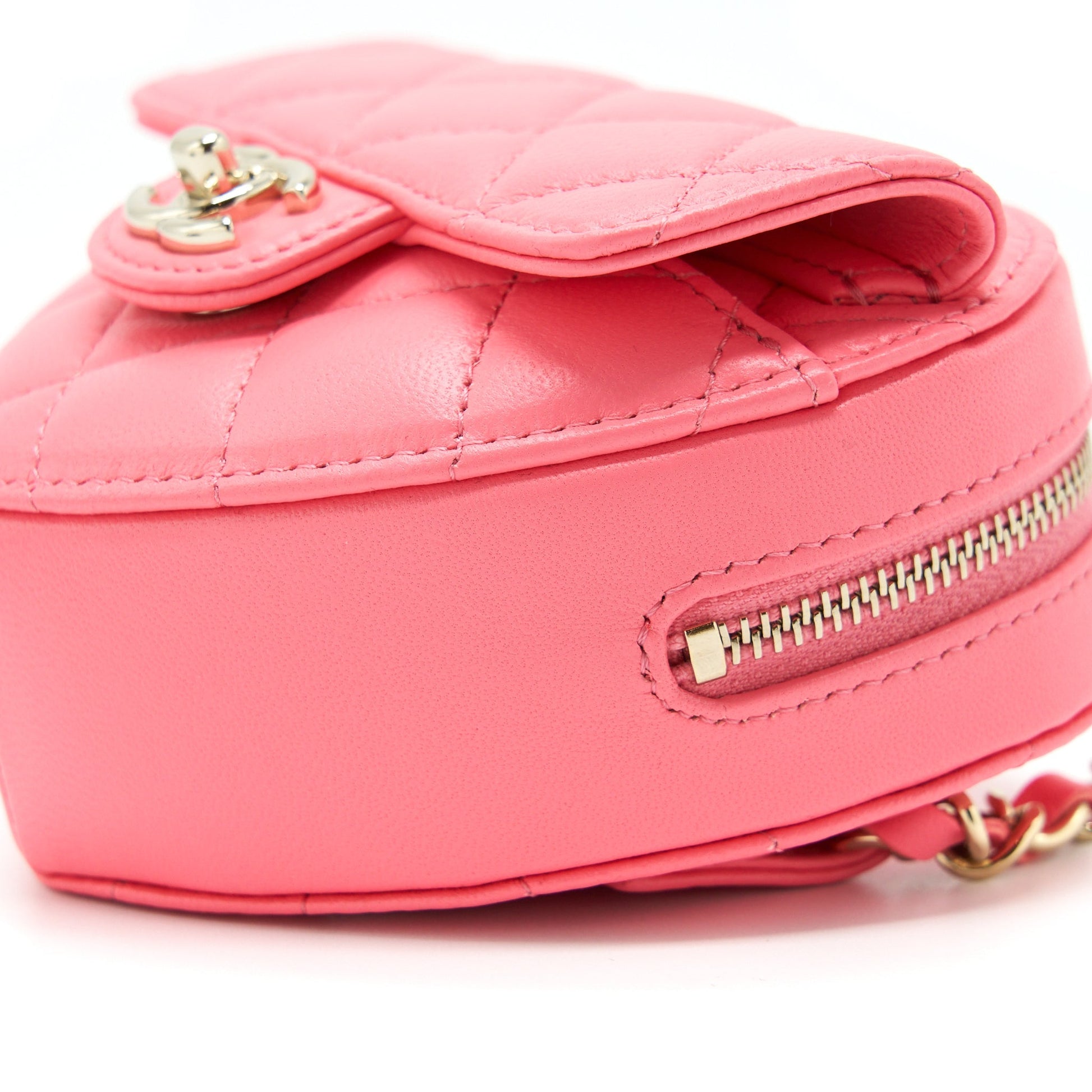 Chanel 22S Heart Belt Lambskin LGHW Pink