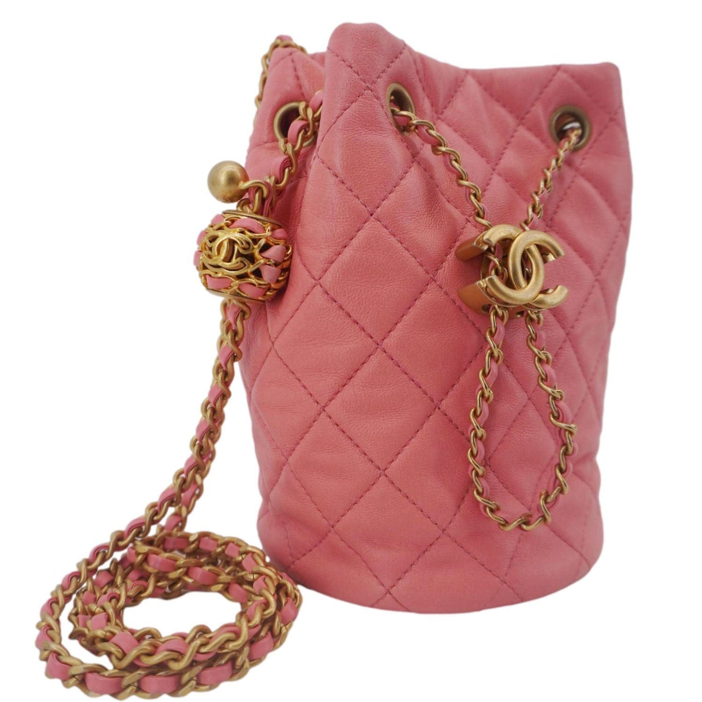 Chanel Pearl Crush Quilted Drawstring Bucket Leather Pink Jewelry