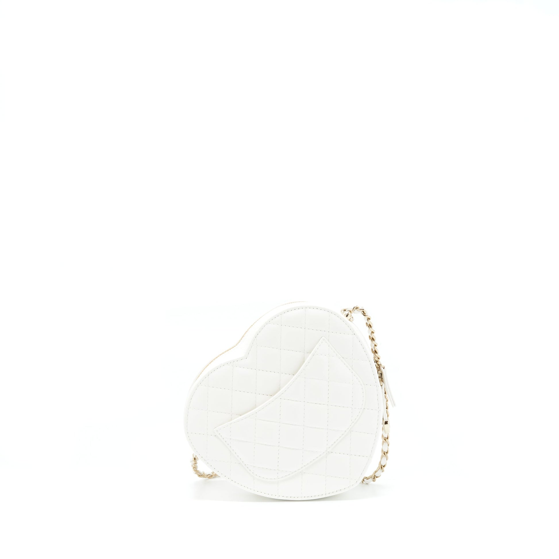 Chanel 22S Heart Lambskin LGHW Microchip White Handbag