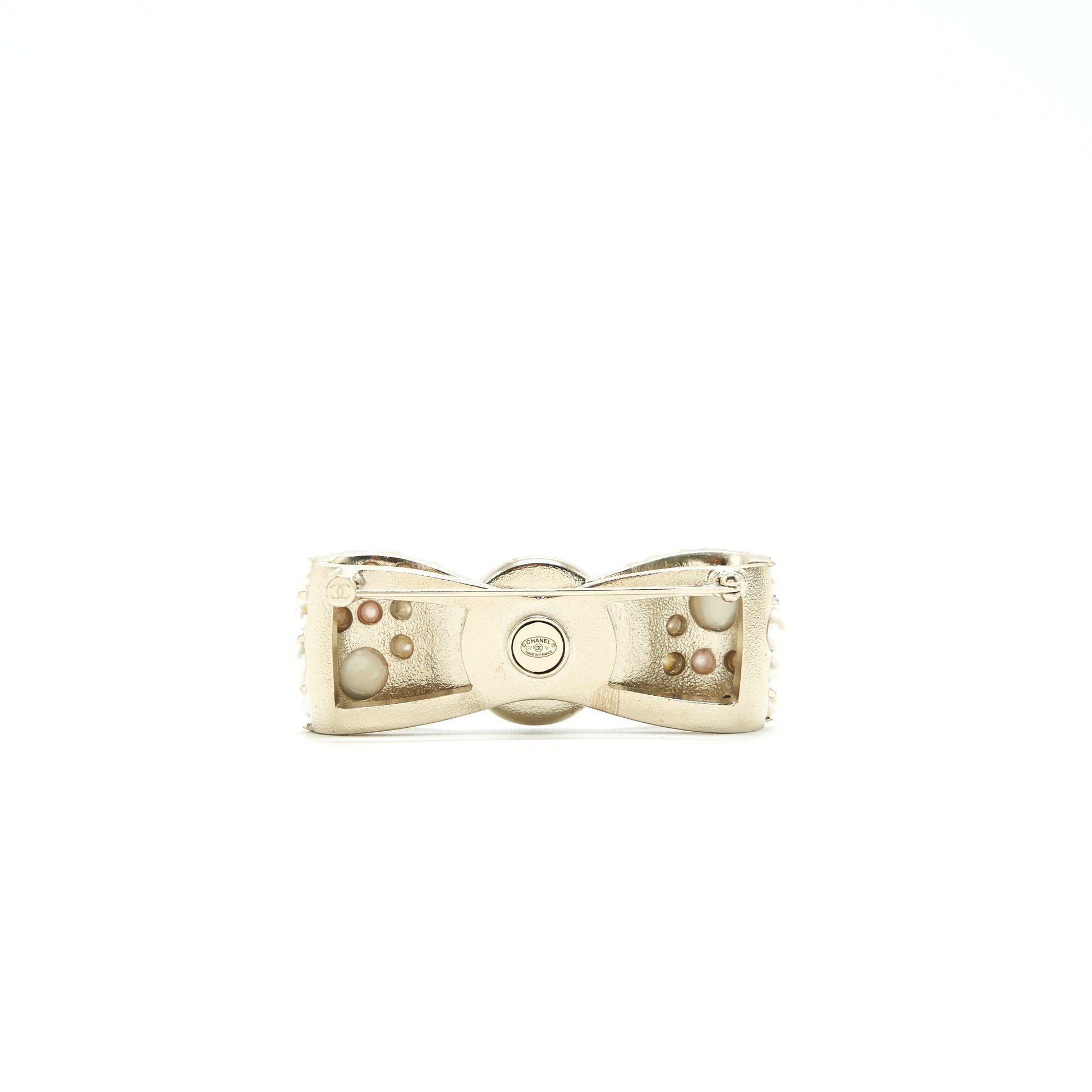 Chanel 21V Pearly Bow Brooch Handbag