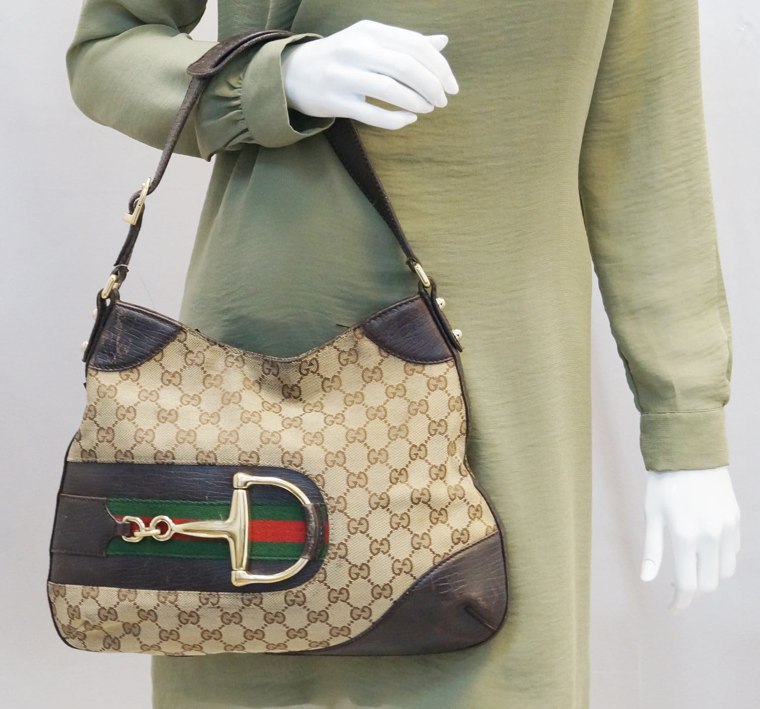 Gucci Ebony Signature Hasler Horsebit Shoulder Bag Canvas Beige