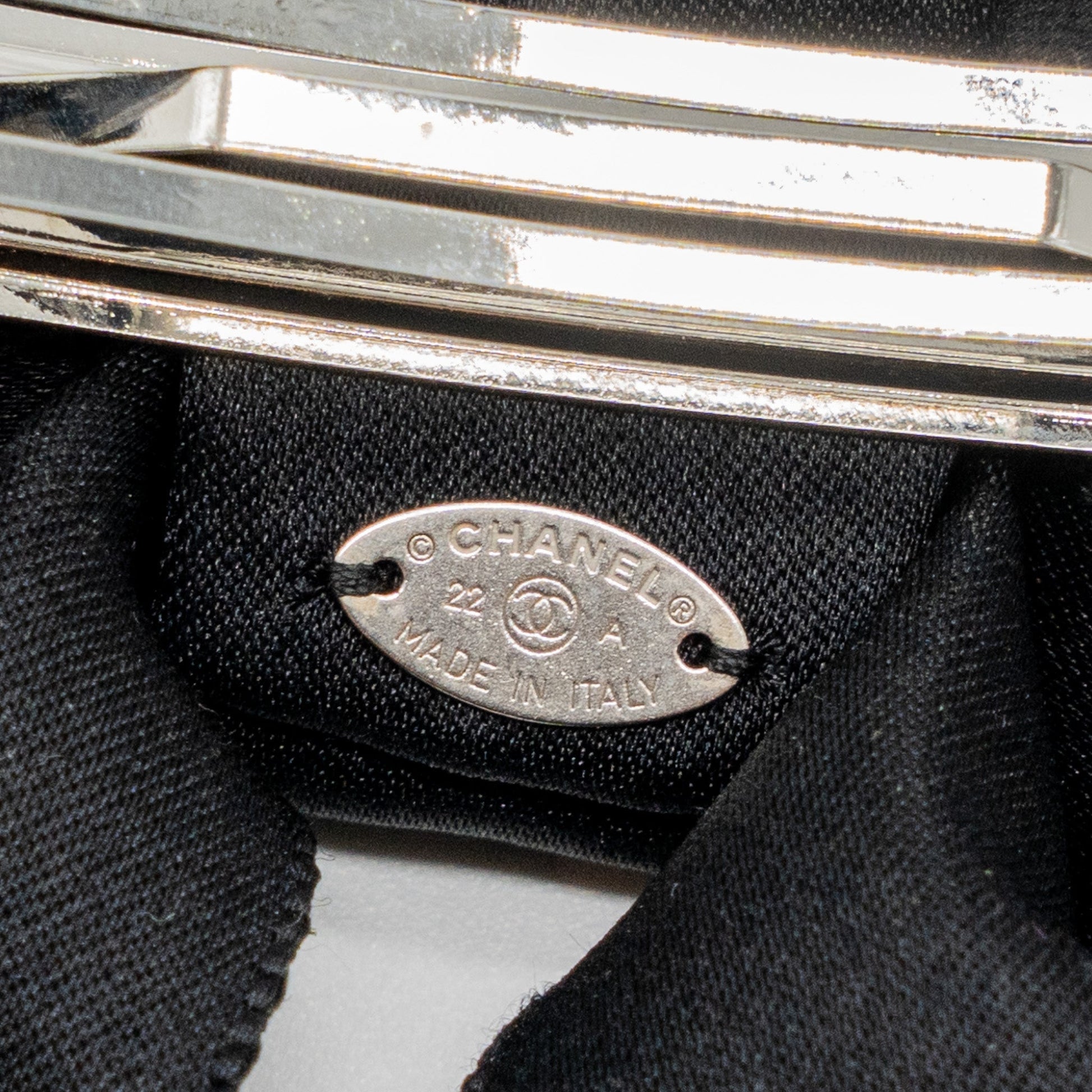 Chanel bow Hair Clip silk SHW Black Handbag