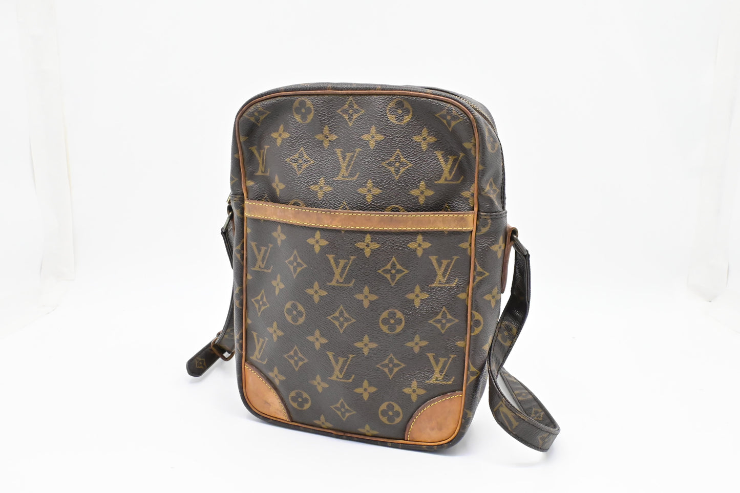 Louis Vuitton Danube MM Monogram Canvas Handbag