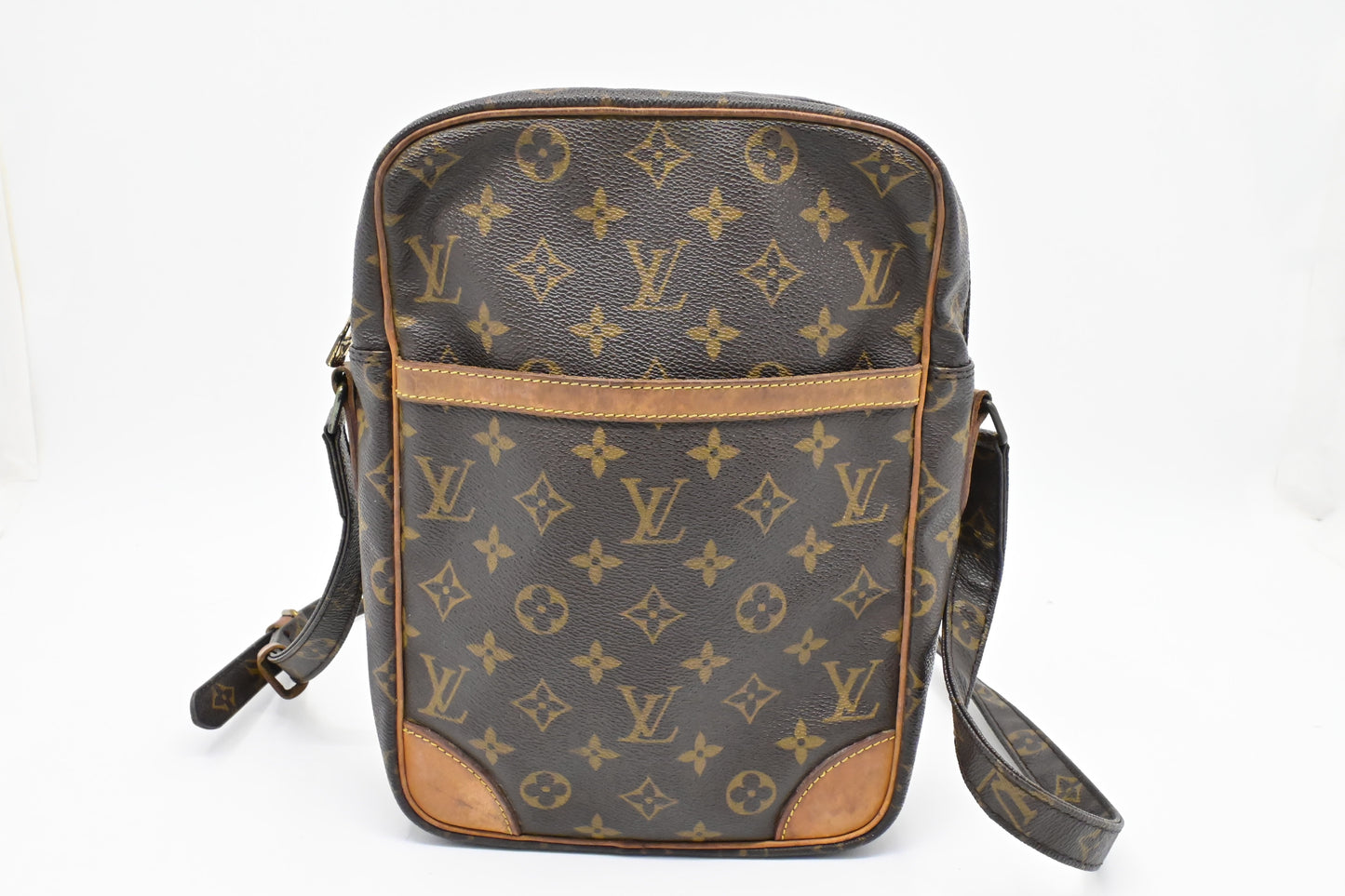 Louis Vuitton Danube MM Monogram Canvas Handbag