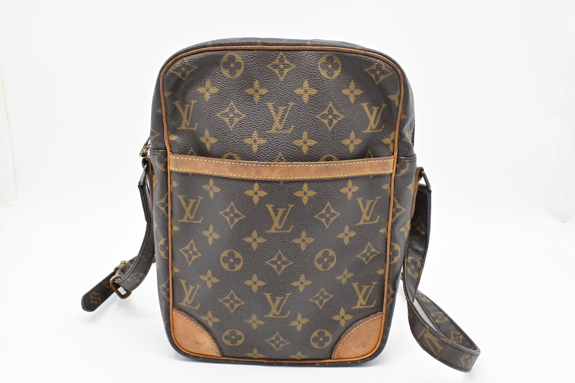 Louis Vuitton Danube MM Monogram Canvas Handbag