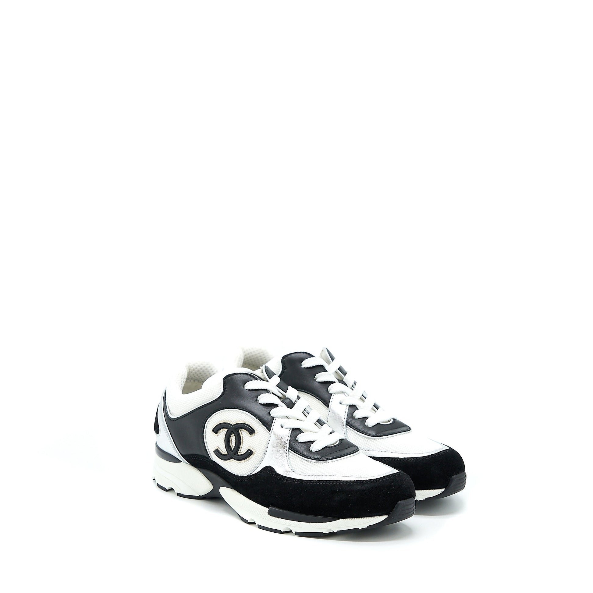 Chanel r Black White Silver Handbag