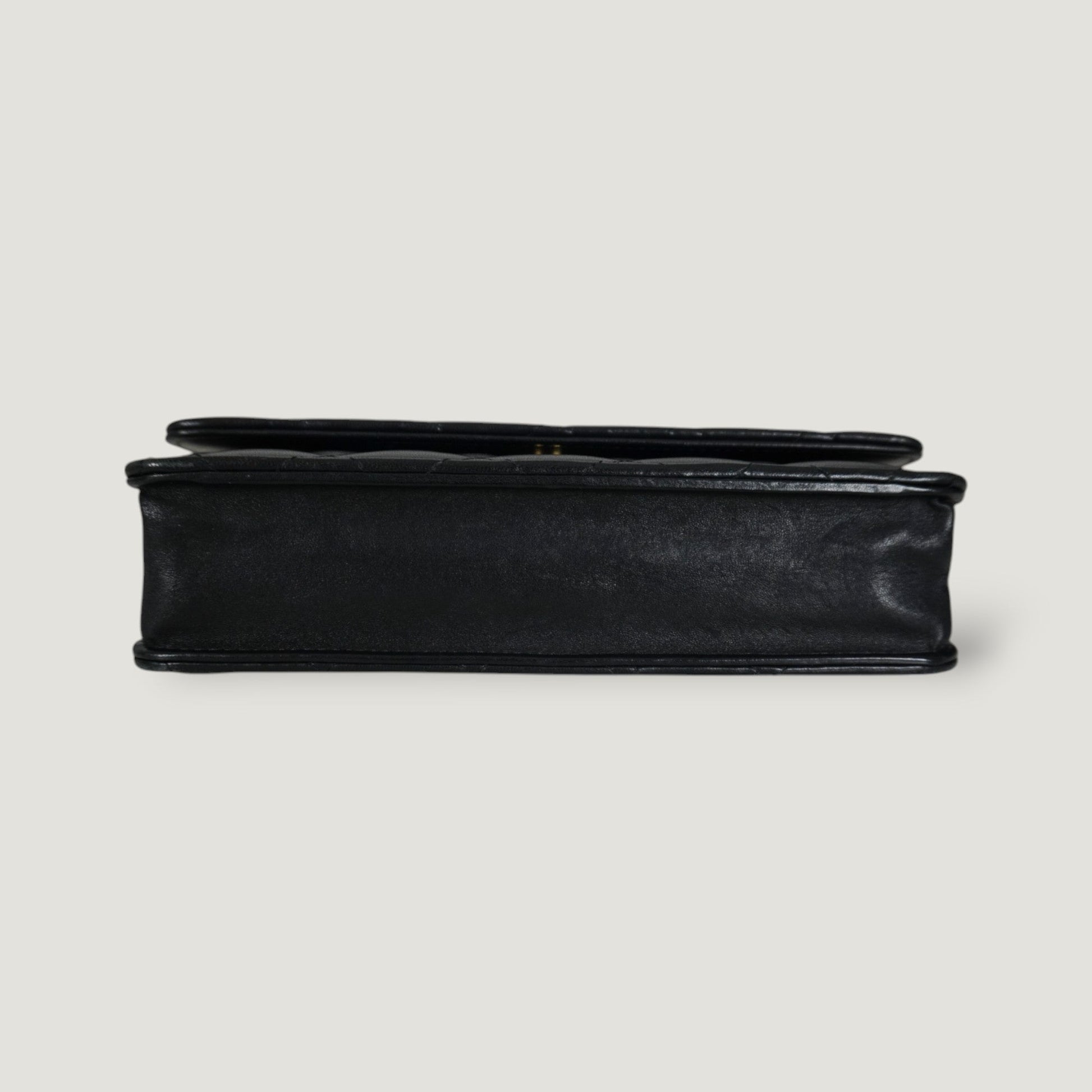 CHANEL WALLET ON CHAIN
