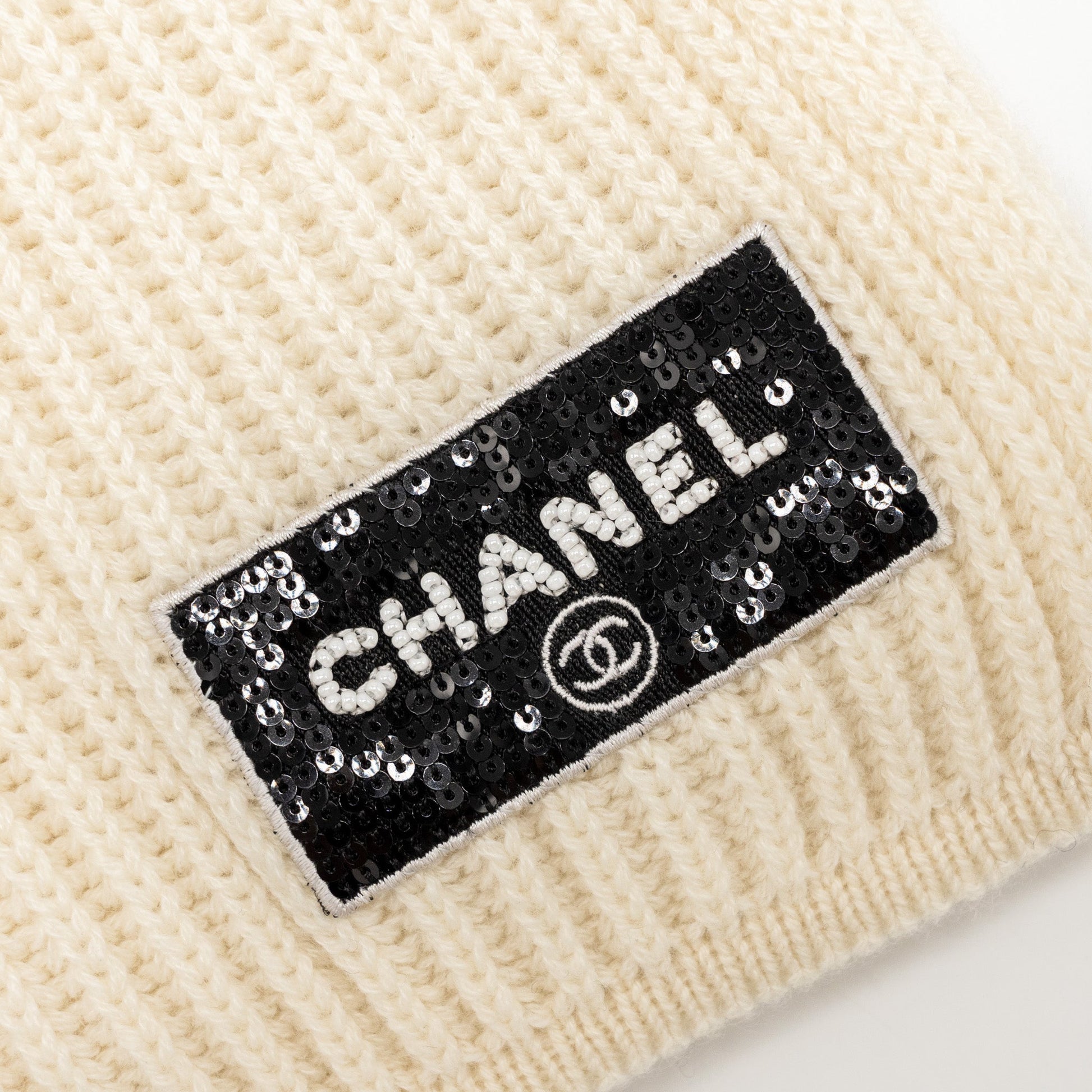 Chanel 23K Letter cashmere scarf Ivory