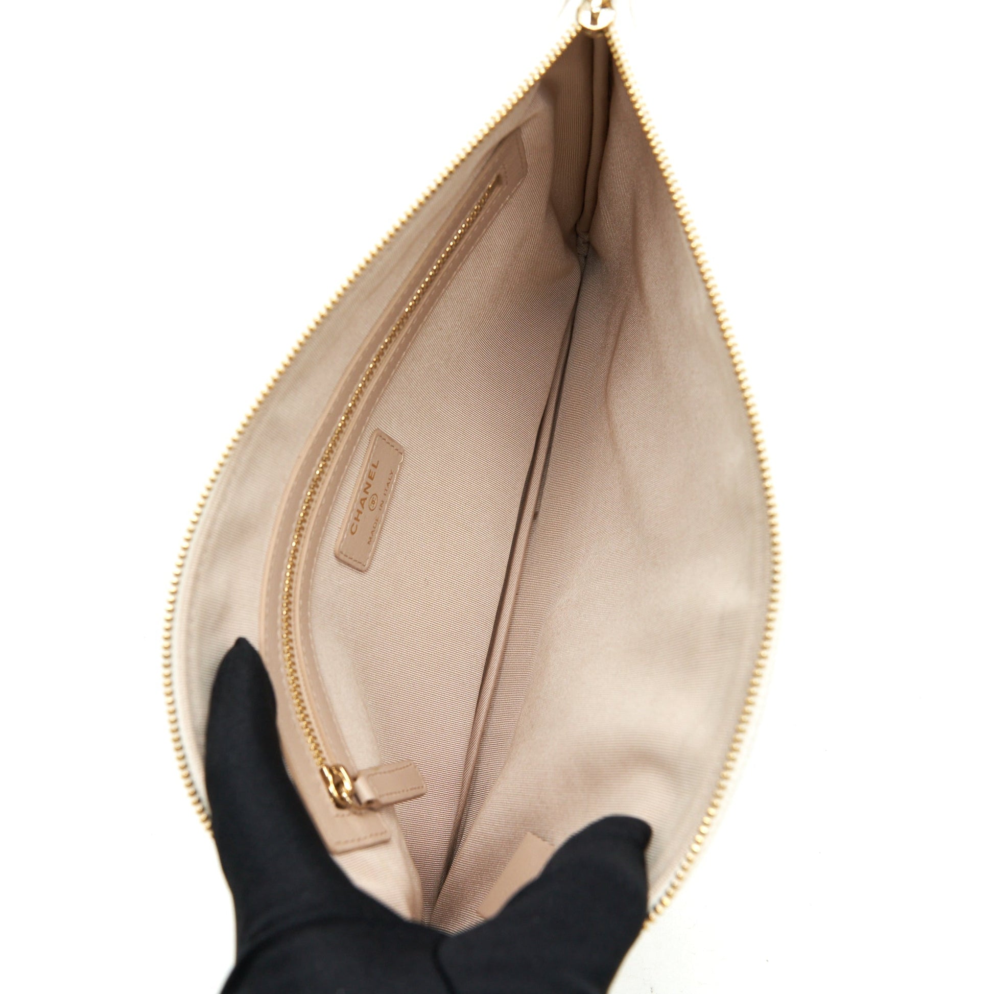 Chanel Seasonal Zippy Caviar GHW White Handbag